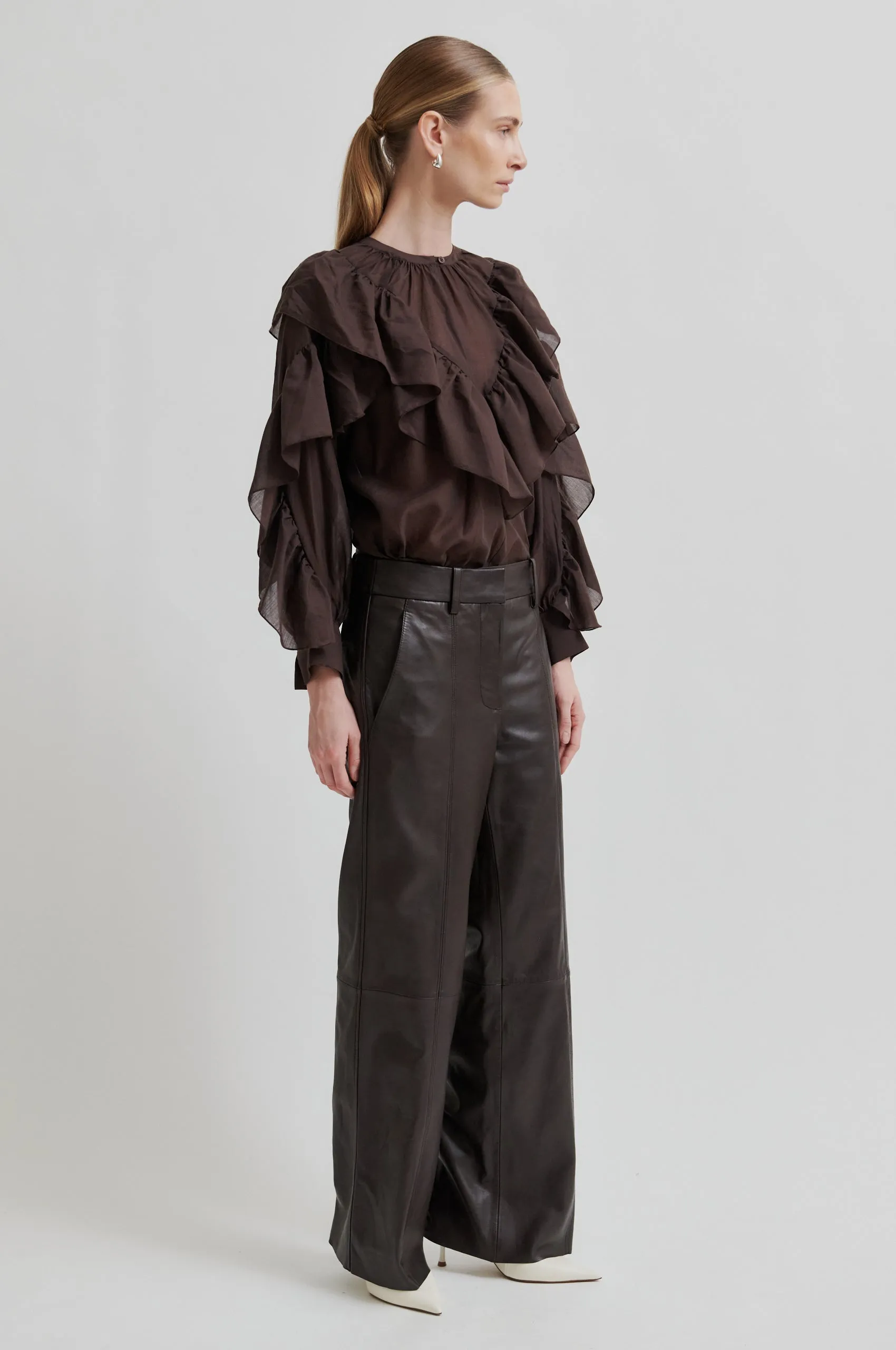 Letho Leather Straight Trousers SeamlessTransition