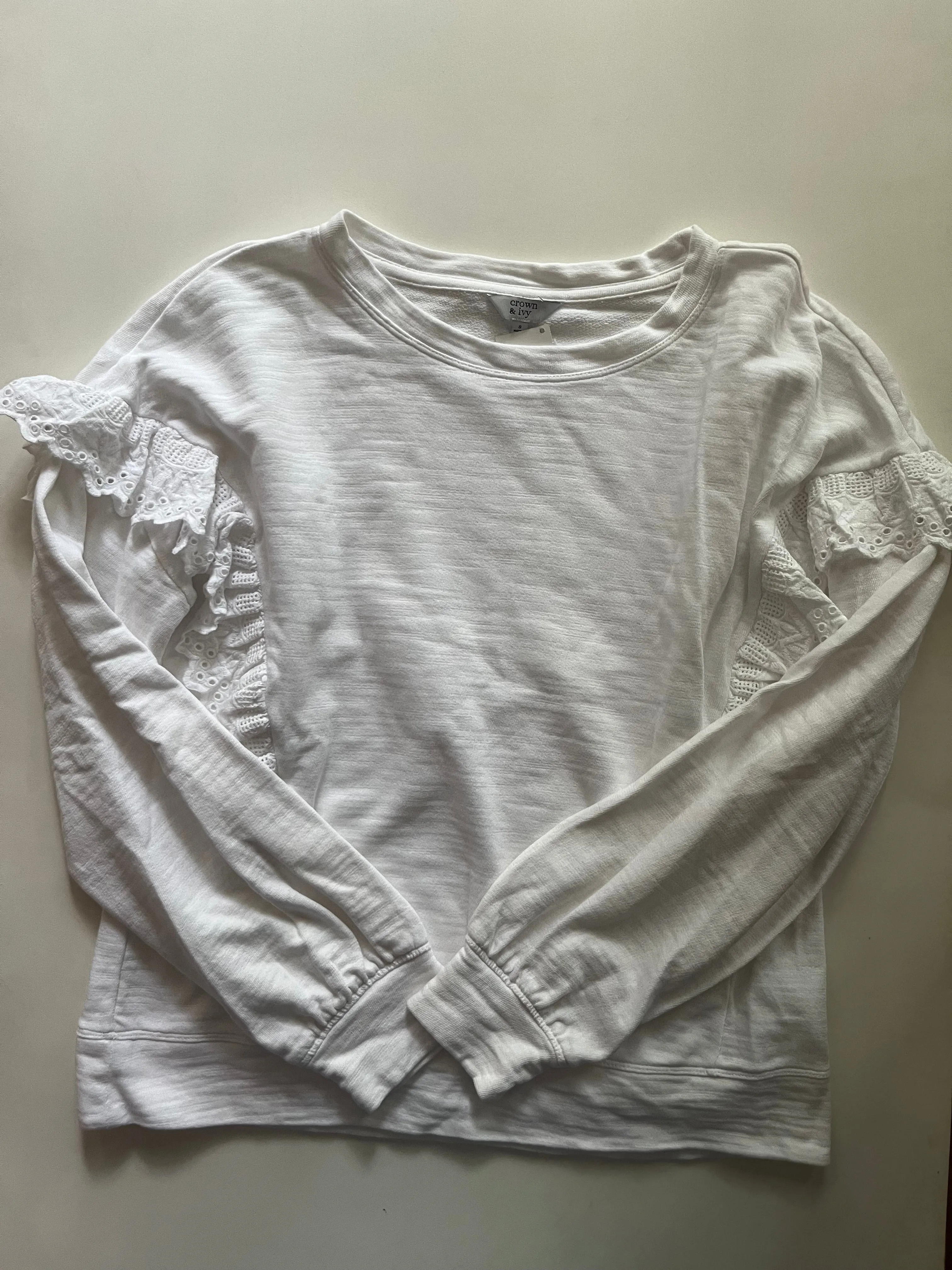 Sophisticated Style White Sweatshirt Crewneck Crown And Ivy, Size S