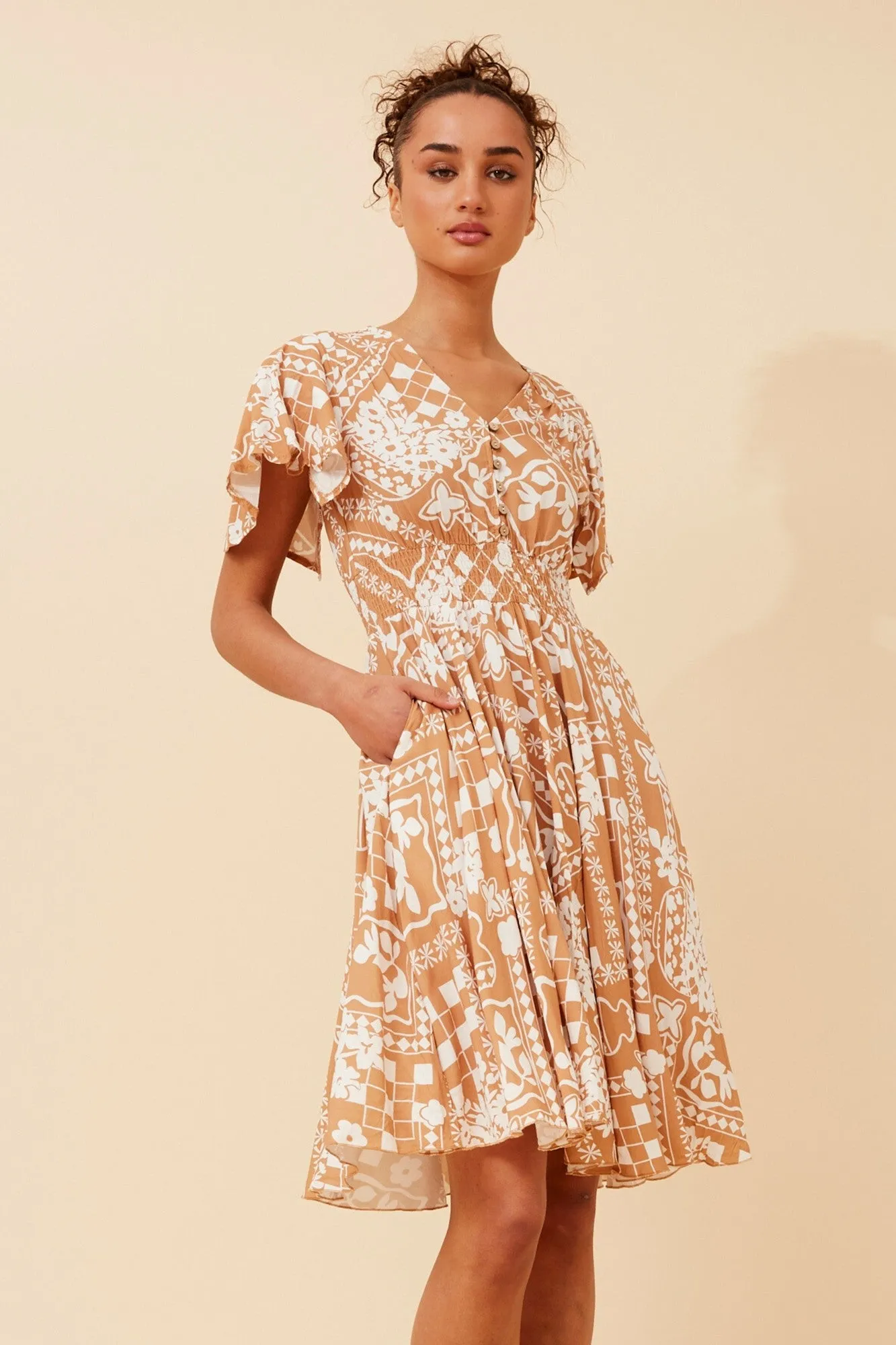 SANDY ABSTRACT PRINT DRESS Urban Chic LayeredPaneling