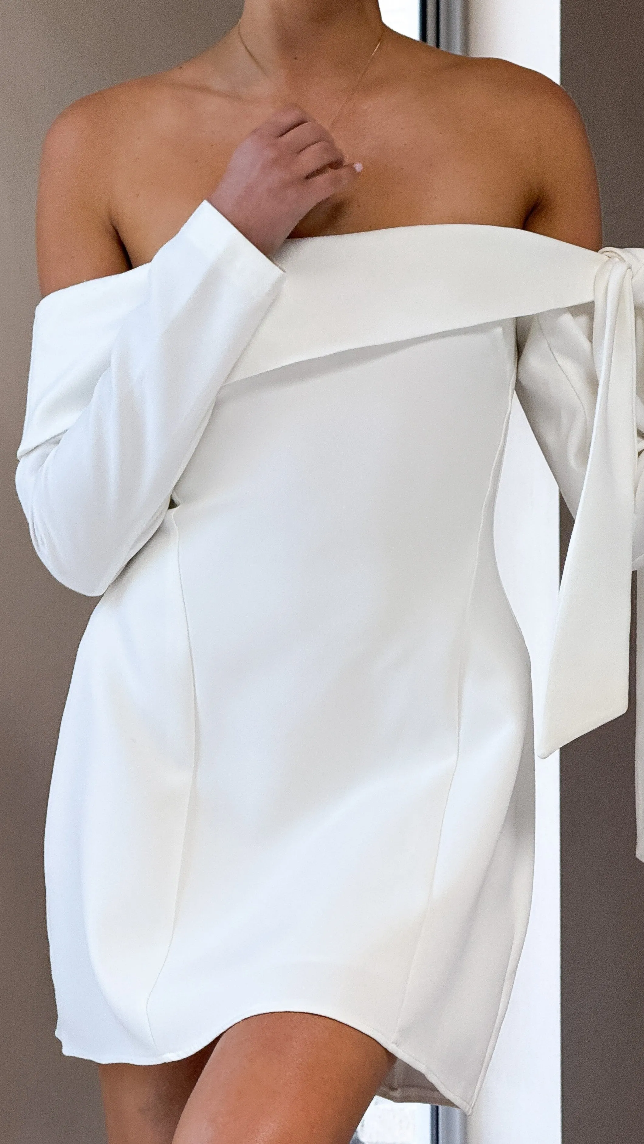 Halen Long Sleeve Mini Dress - White Summer Heat