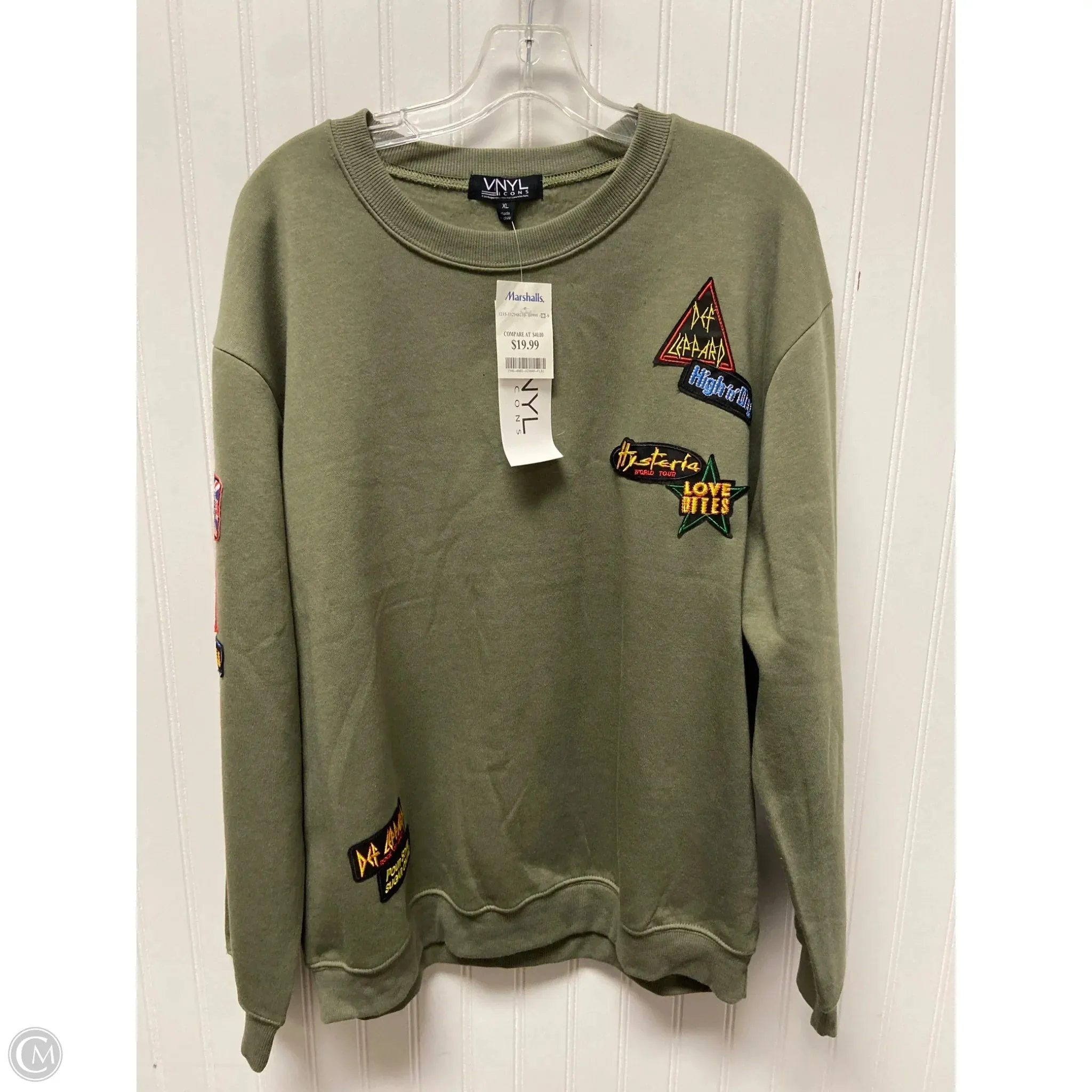 Breathable mesh lining Winter Ready Sweatshirt Crewneck By Clothes Mentor In Green, Size: Xl