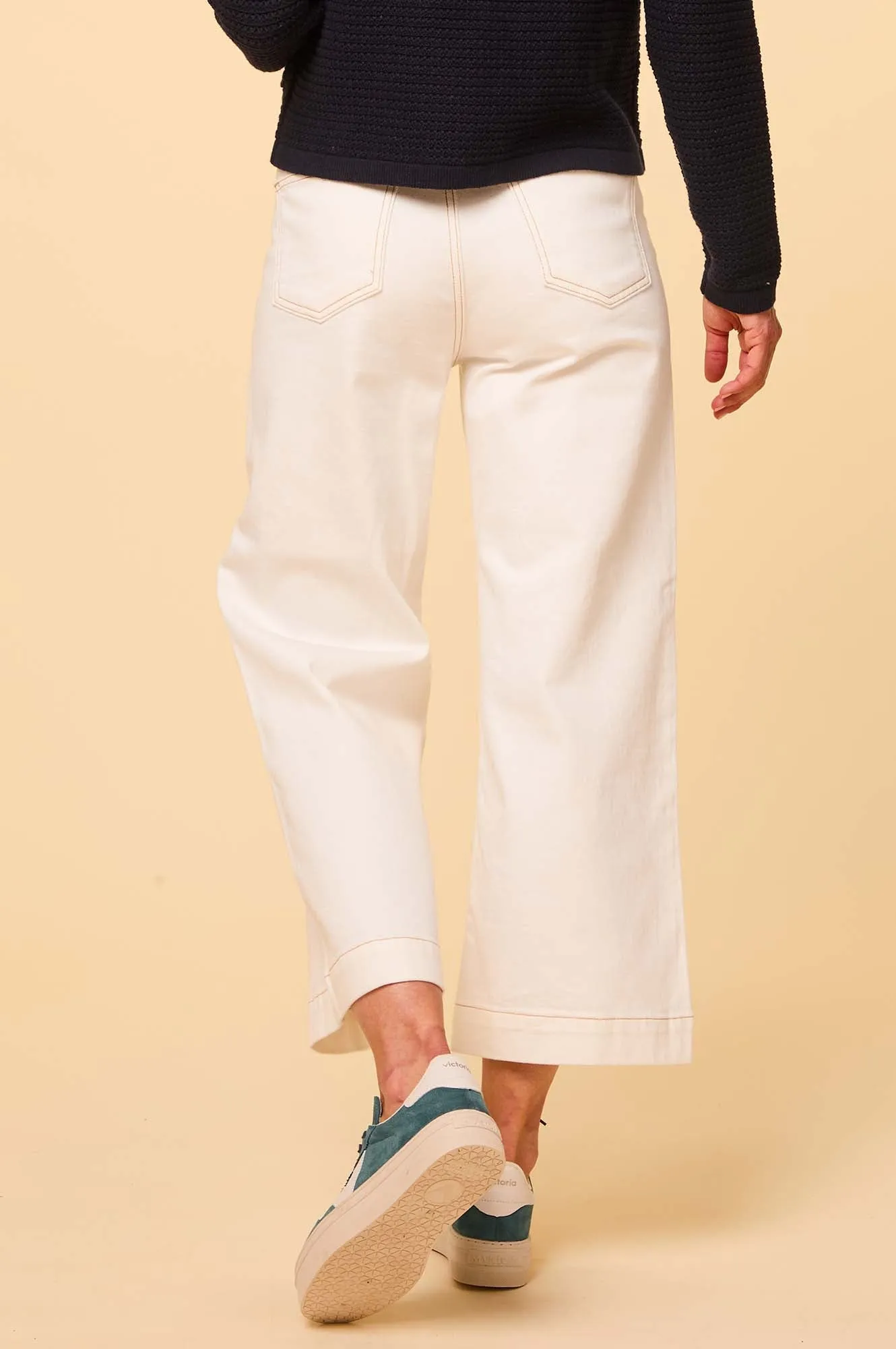 Everyday Ready Traveler Gear Bold Look Denim Wide Leg Crop Jean | Ecru