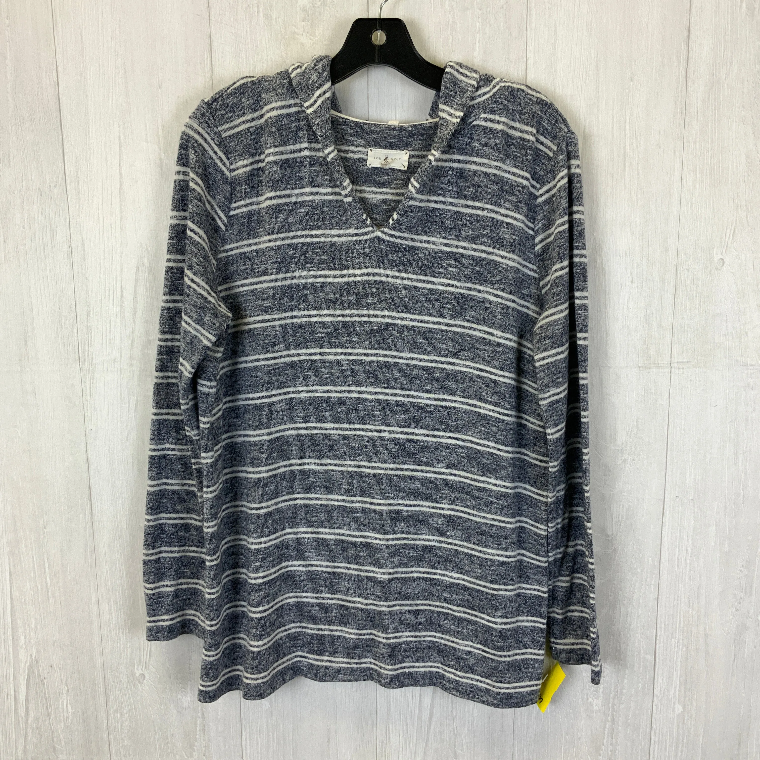 Sweatshirt Hoodie By Lou And Grey In Blue & White, Size: M Heat Safe