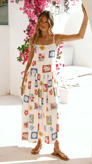 The flattering silhouette of this dress enhances your figure without compromising comfort Aluna Maxi Dress - Belle Print
