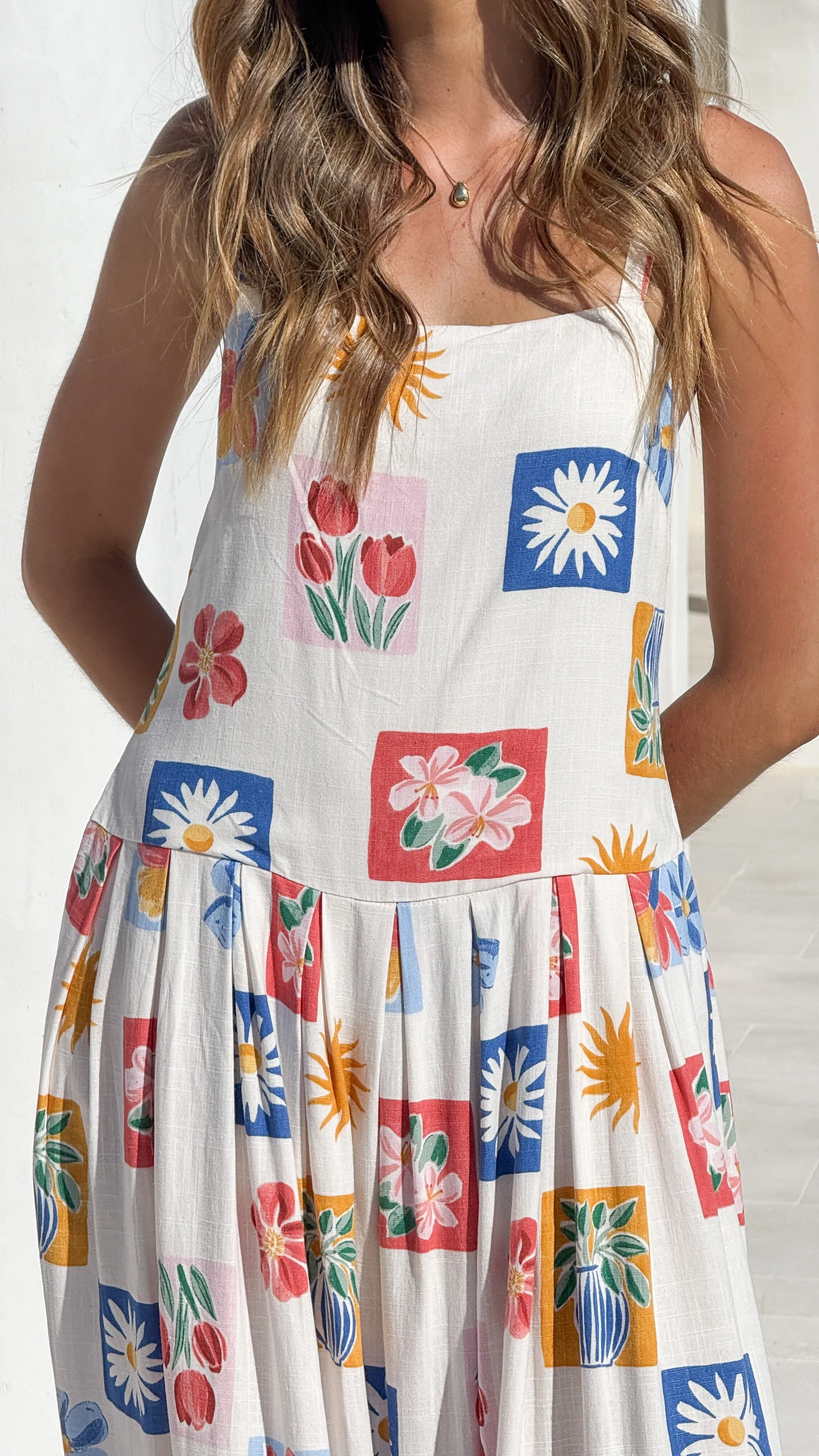 Coastal Chic Aluna Maxi Dress - Belle Print