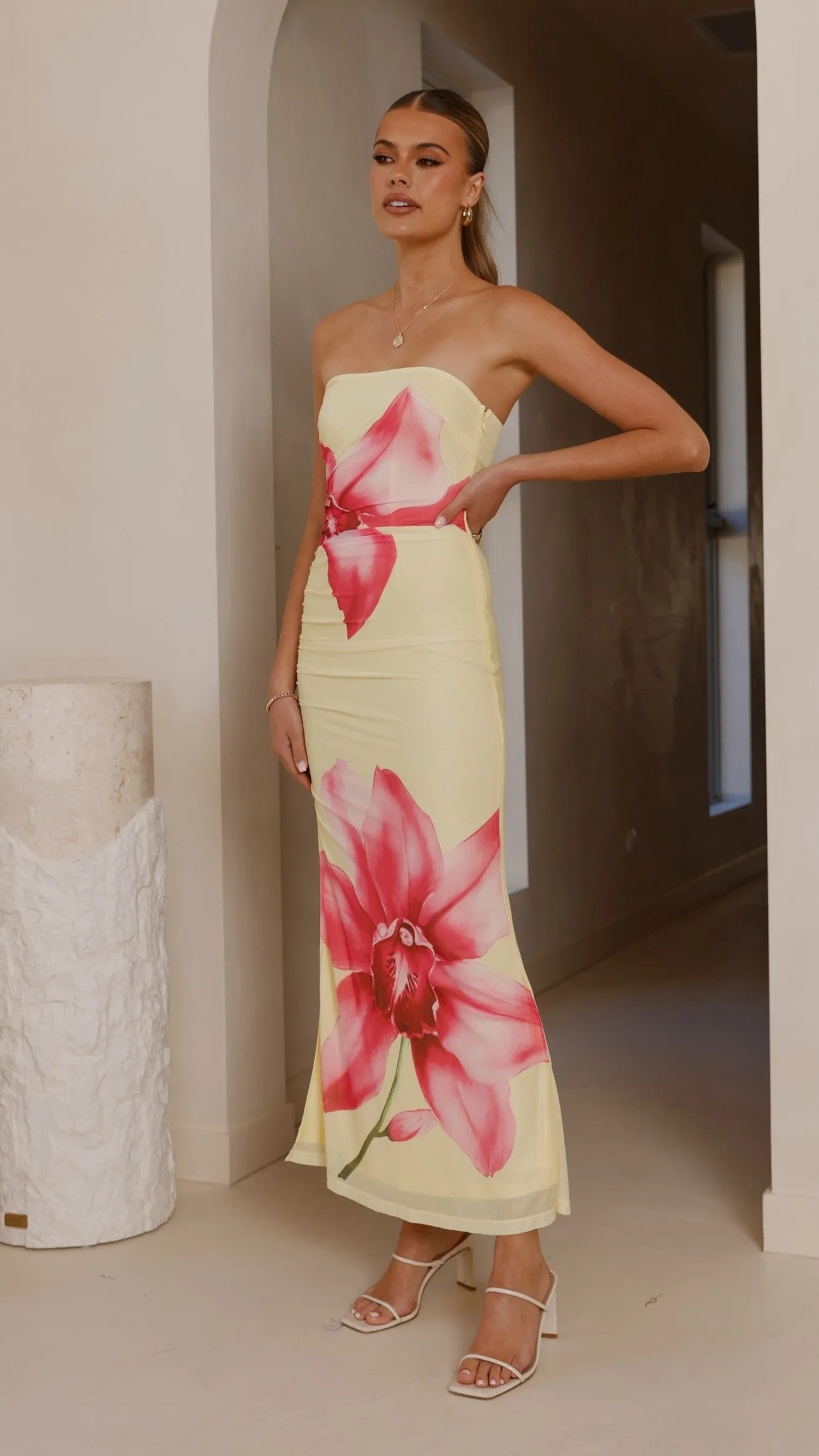 Luxurious evening party dress Tree Arch Brittani Strapless Maxi Dress - Yellow/Pink