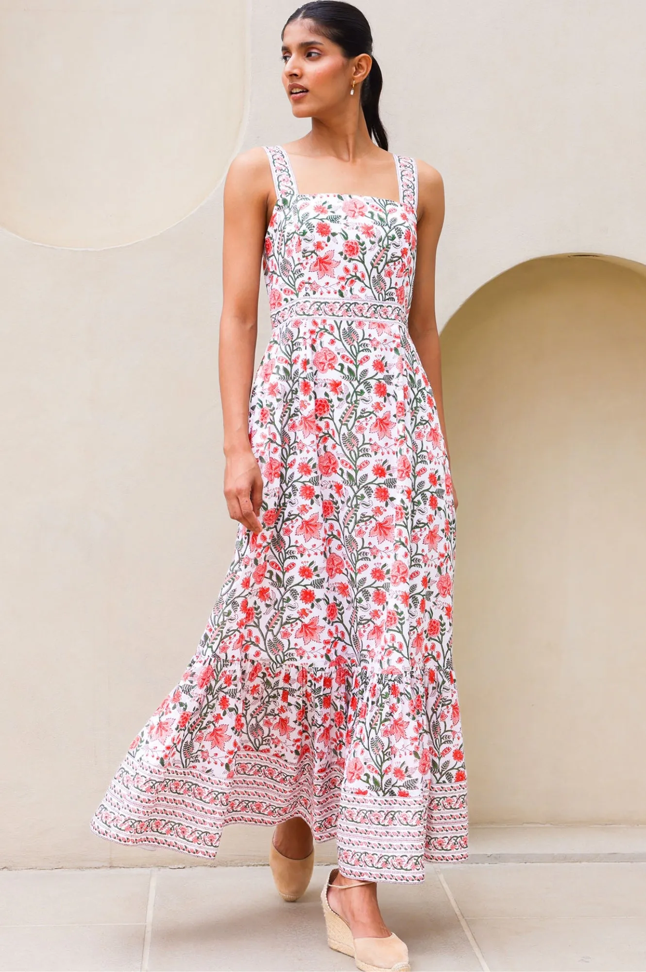 Aurelia Organic Cotton Block Print Dress | Gardenia Pink/Green Chic Traveler Timeless elegance