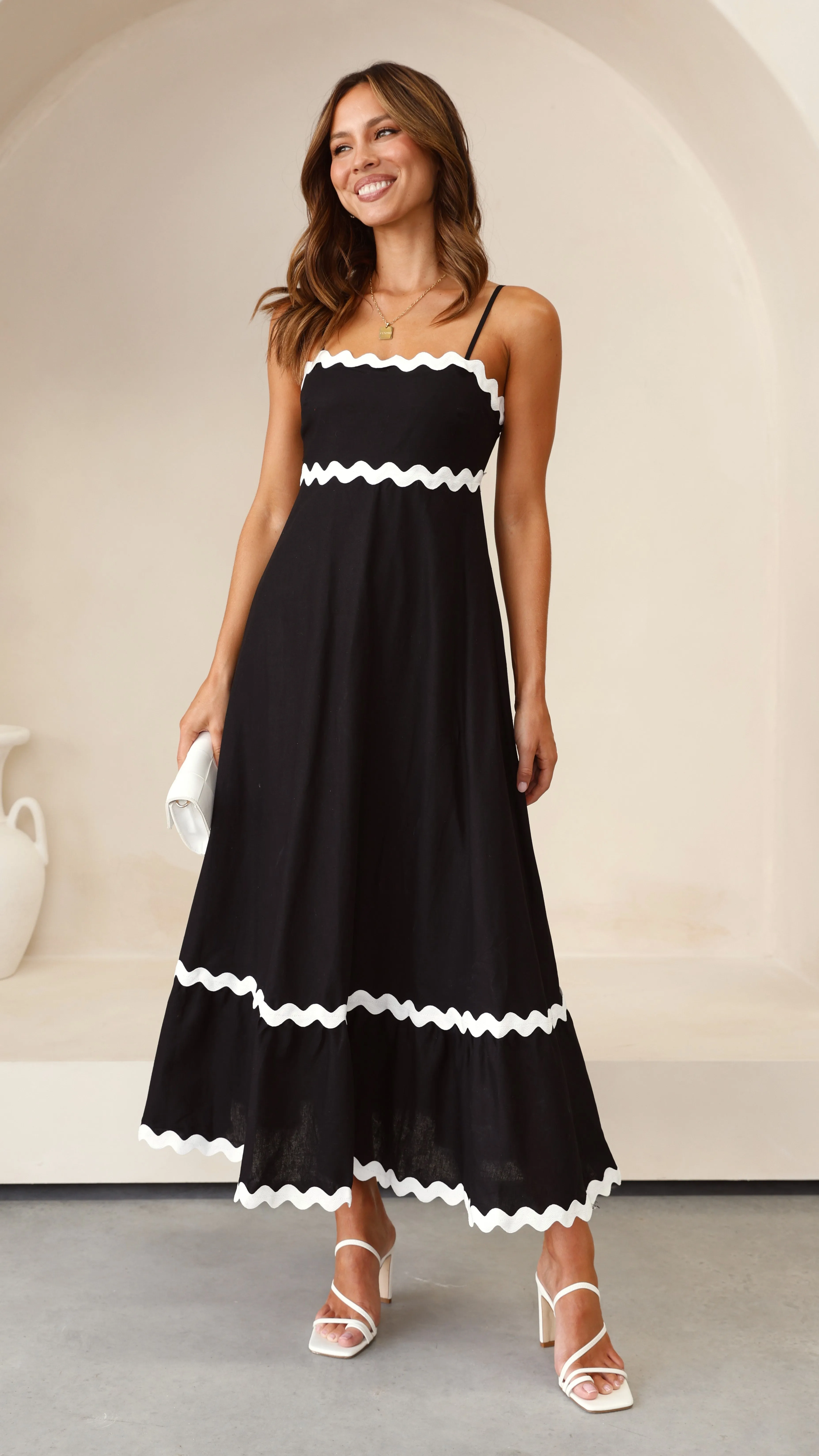 Effortless Glam Brodey Midi Dress - Black / White