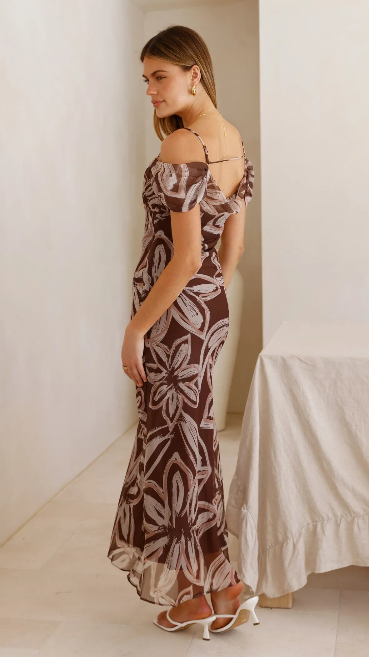 Classy Appearance Adrianna Midi Dress - Brown Floral