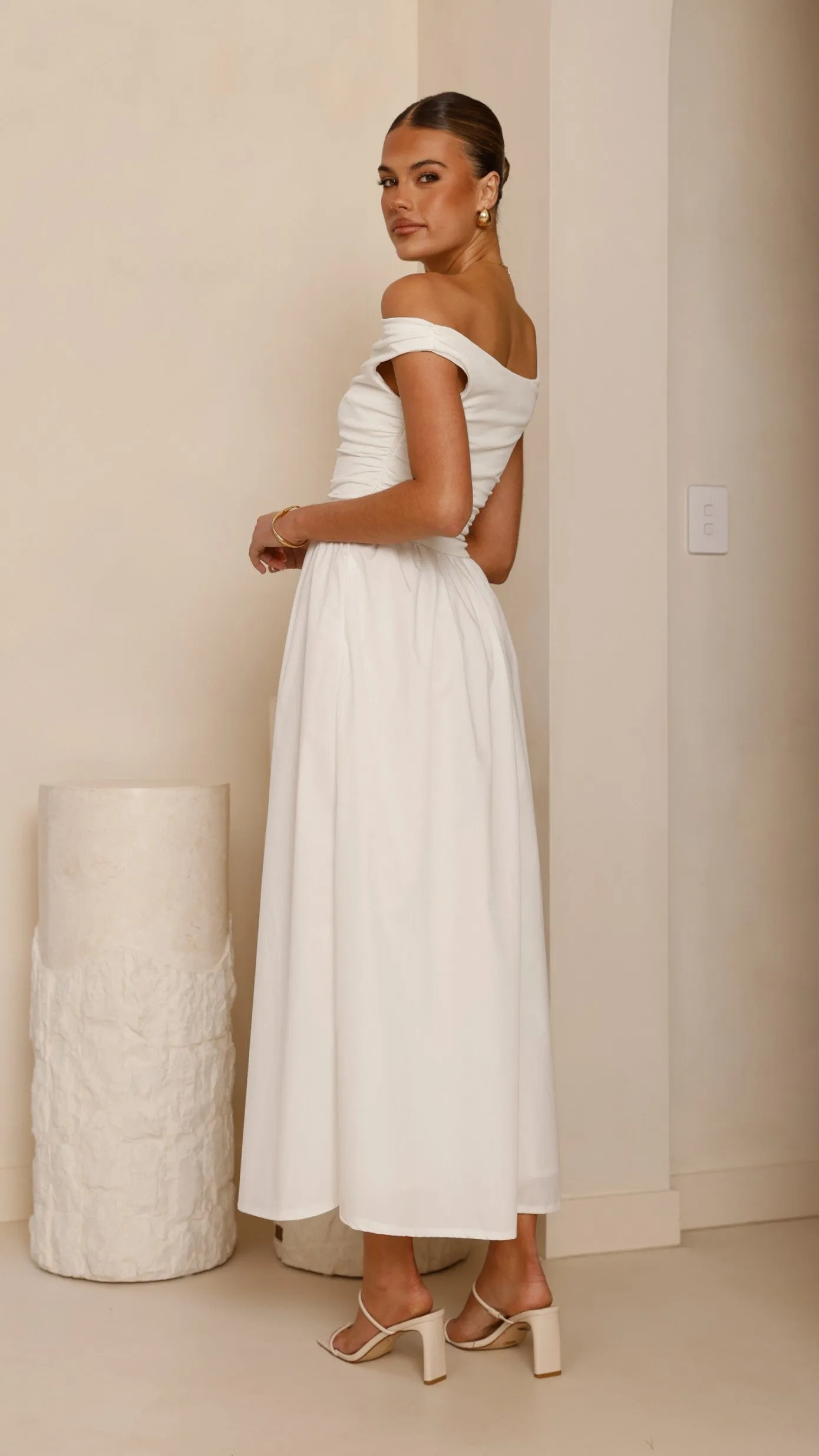 Graceful Flow Stylish Casual Immy Midi Dress - White