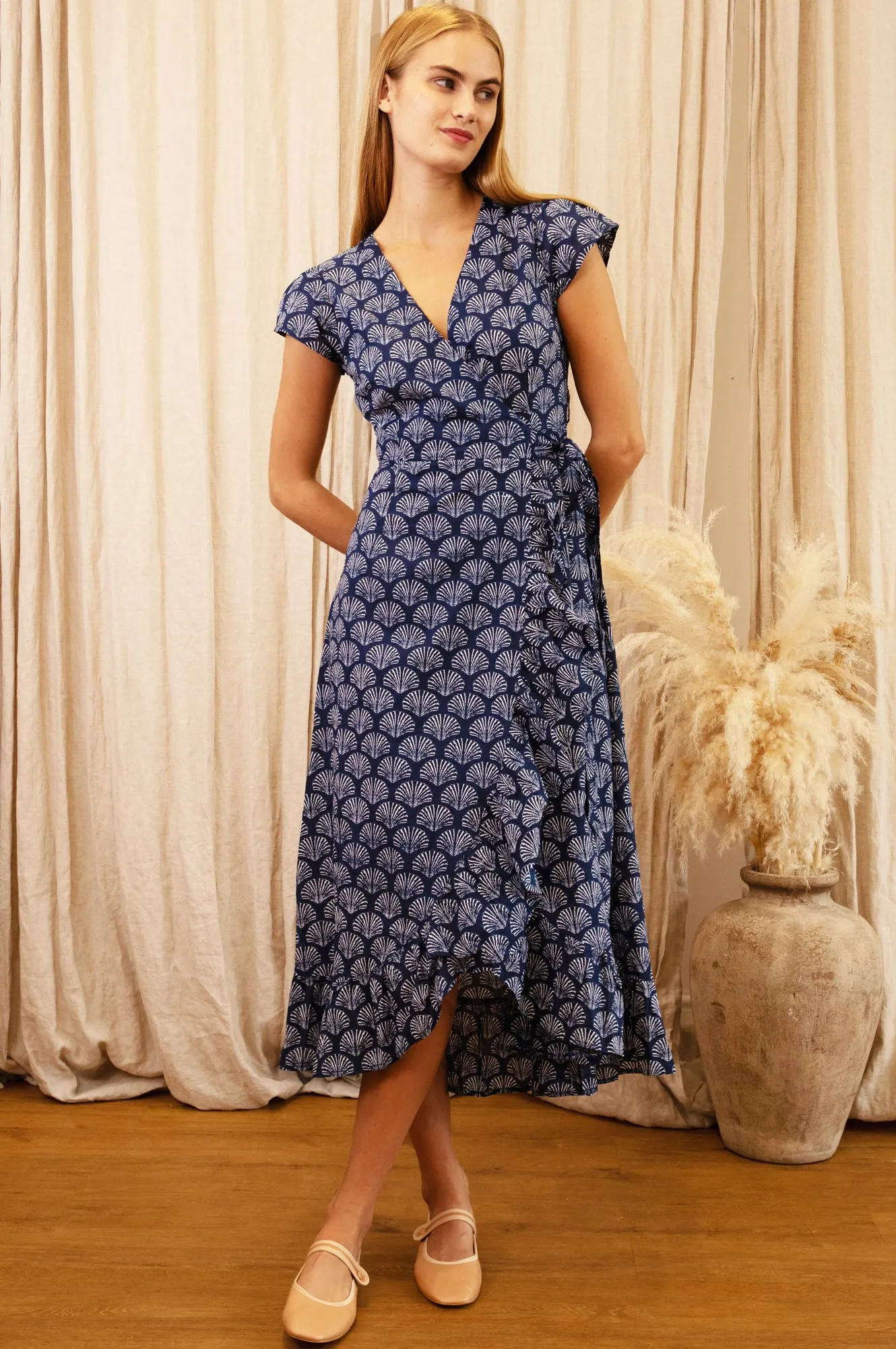 Comfortable chic River Side Demi Organic Cotton Wrap Dress | Shell Navy/White