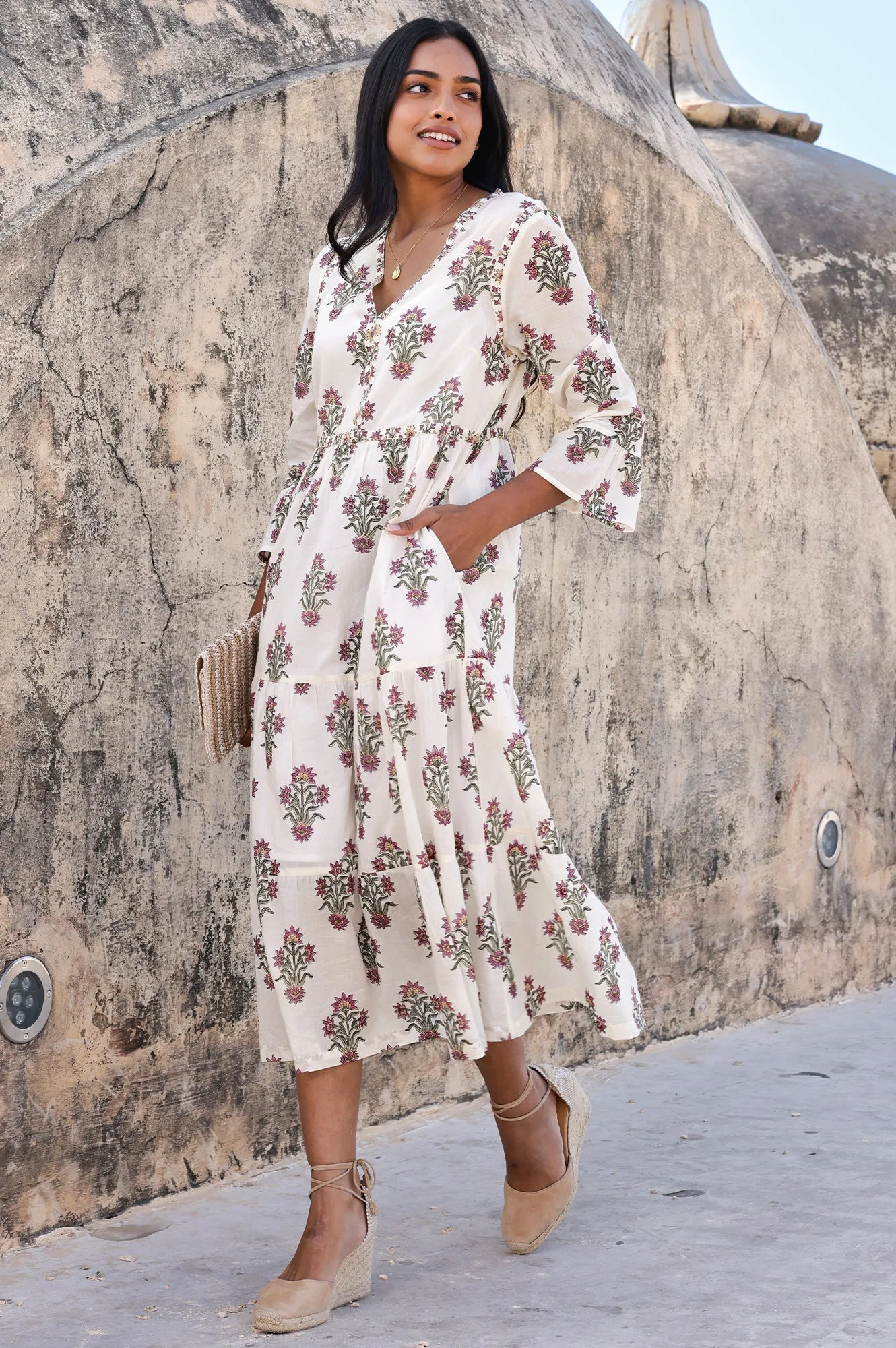 Flattering Outfit Flattering Layers Hayden Organic Cotton Block Print Dress | Antique Wildflower Cream/Red/Green