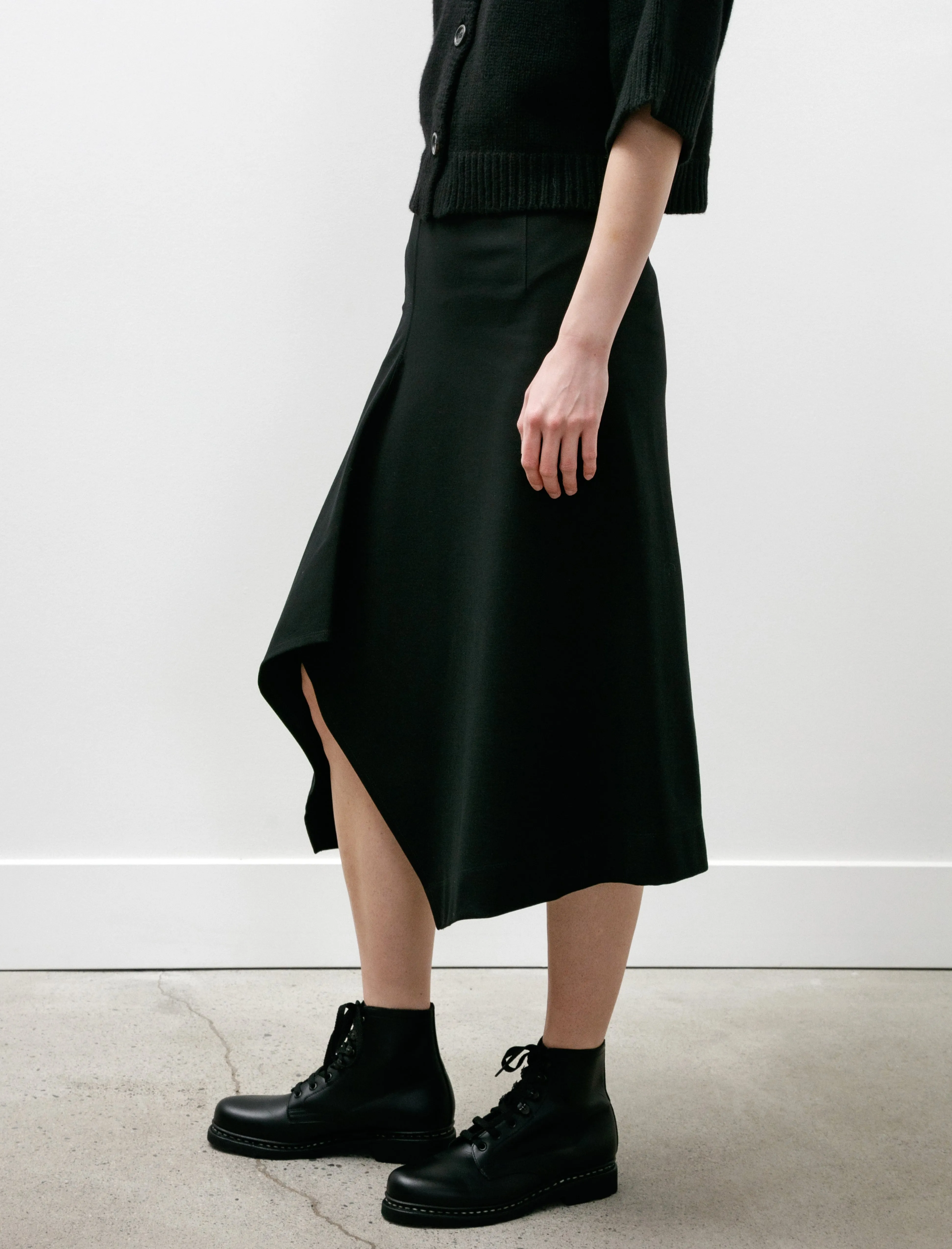 Effortless Feel Smart Texture Geo Skirt Black