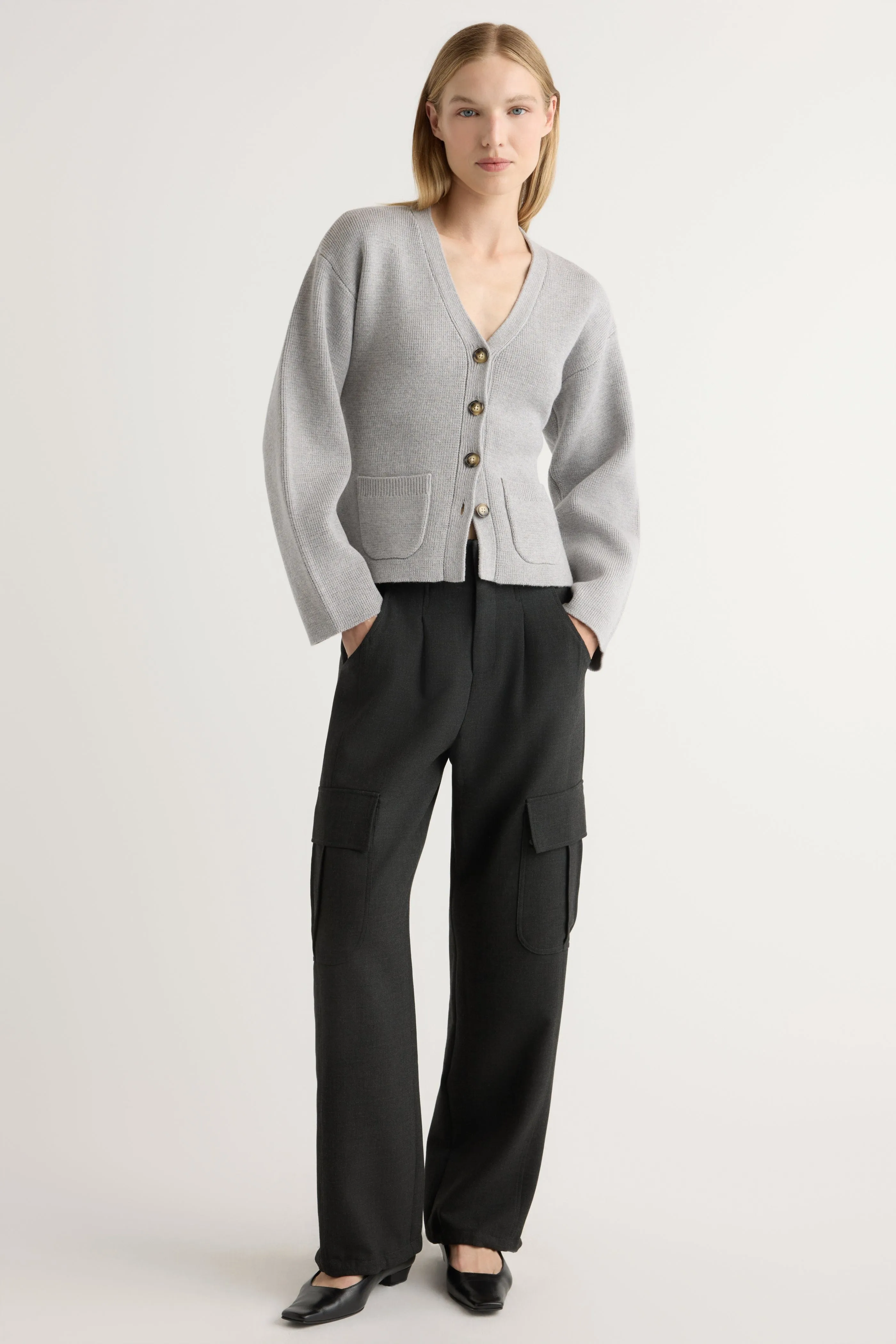 Elinor Organic Cotton-Wool V-Neck Cardigan Classic Knit Design