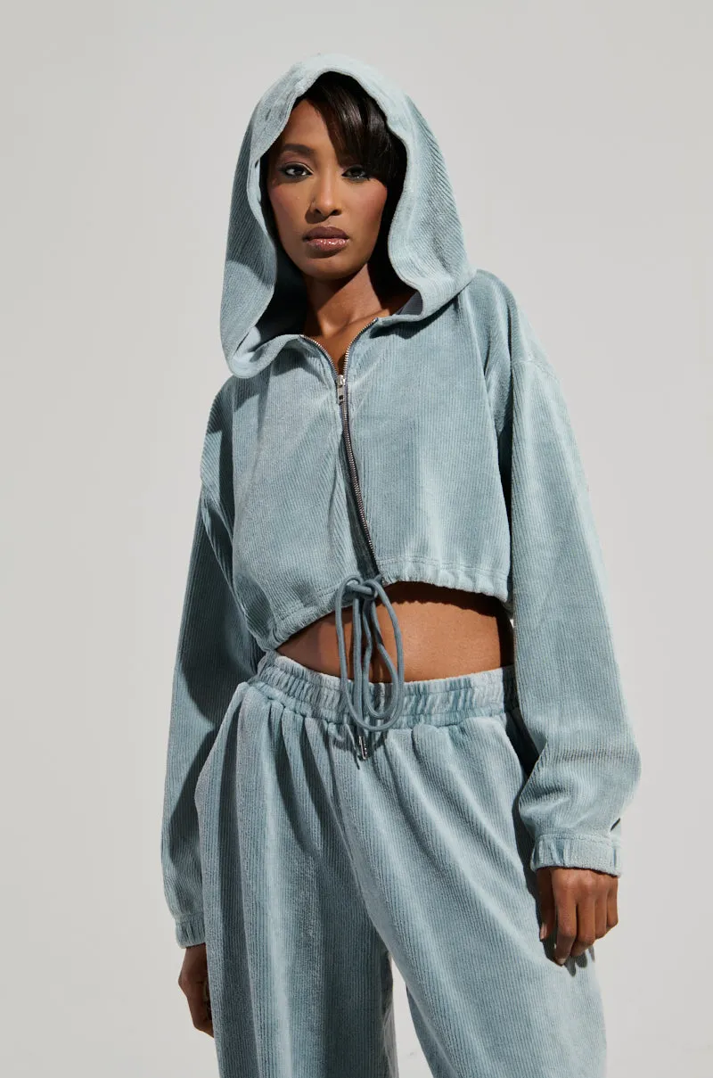 FREYA ZIP UP SWEATSHIRT market demand