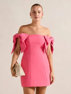 Feminine short dress Curvy Love Adalyn Mini Bow Dress