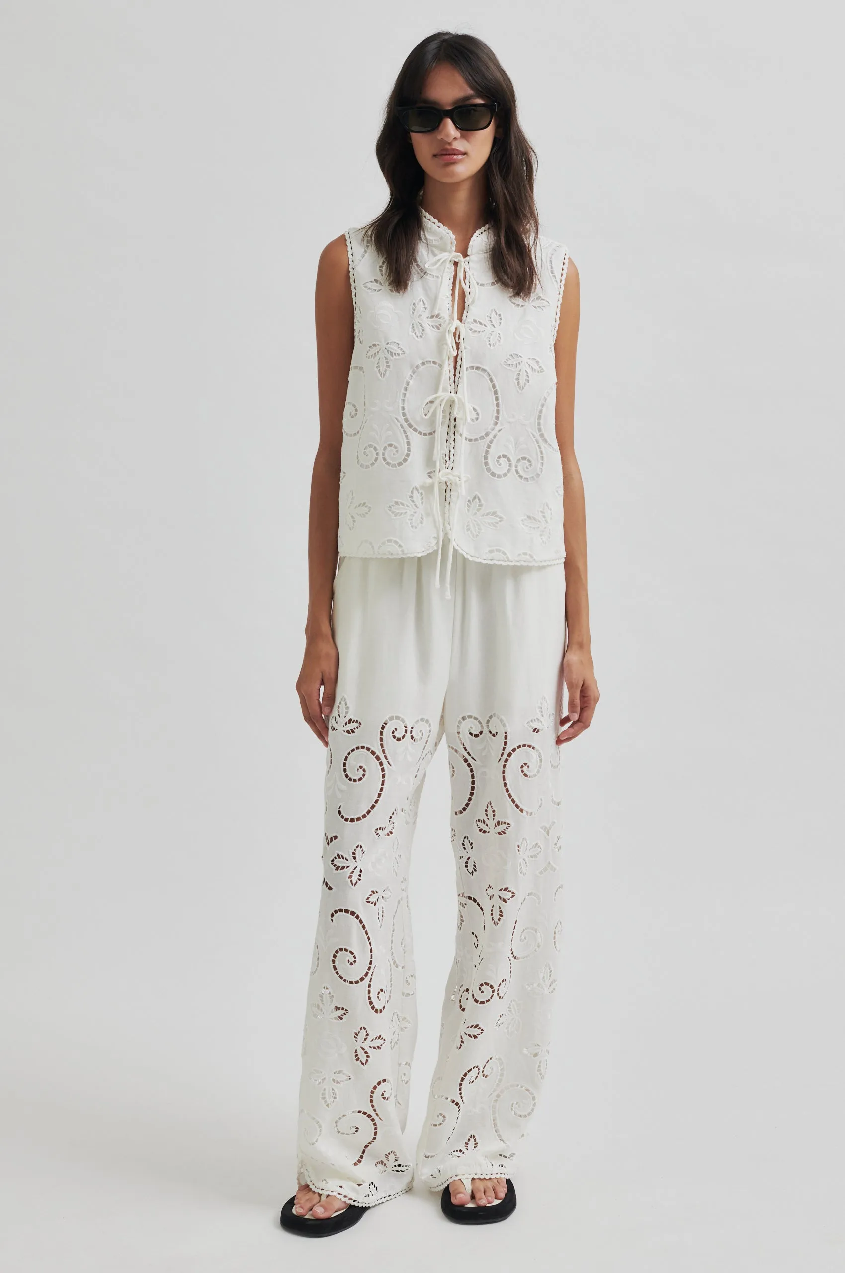 Vilma Trousers Layered Hem Details SweatAbsorbingTexture
