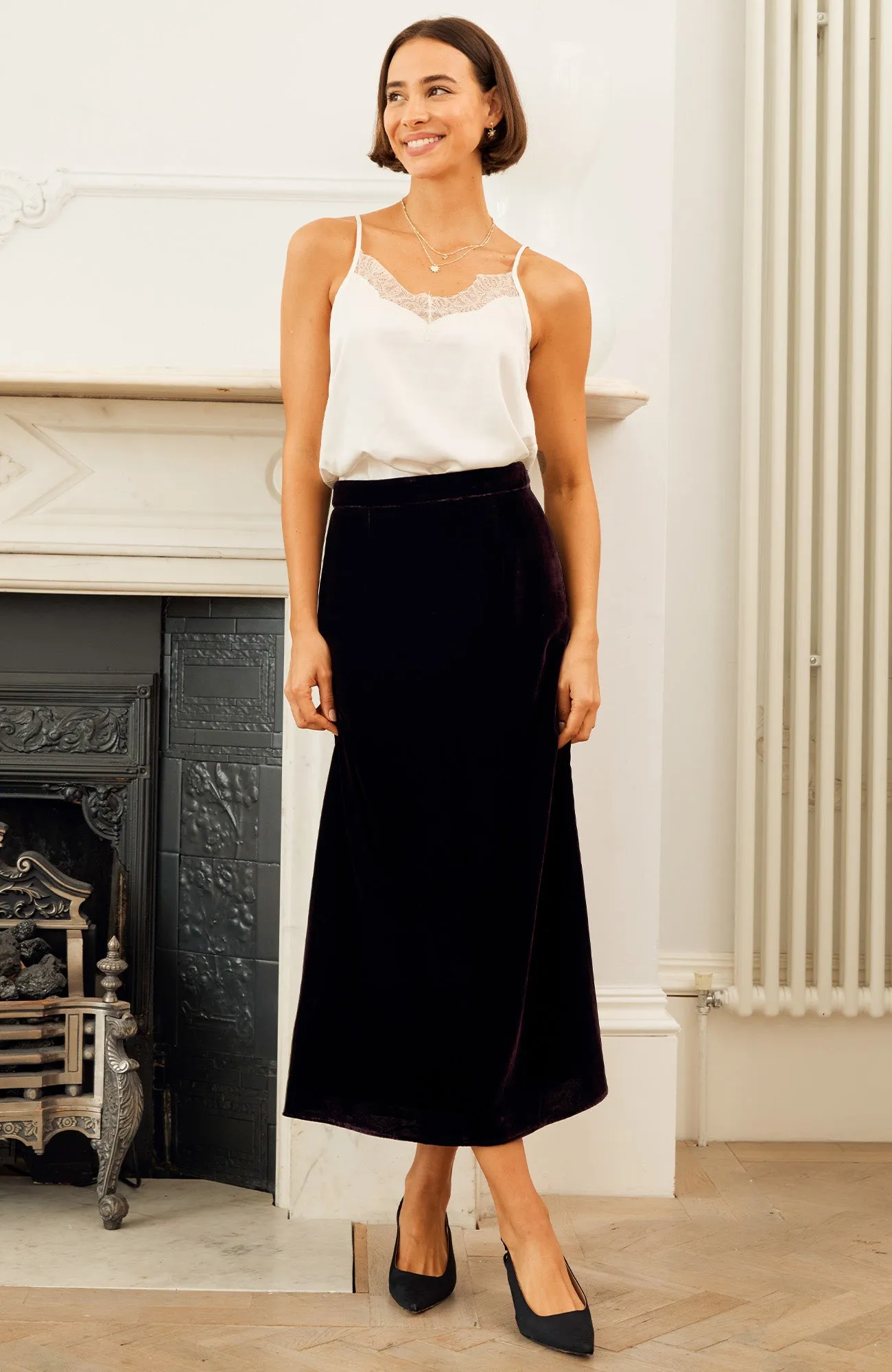 Smooth Layer Wrinkle Resistant Finish Velvet Midi Skirt | Aubergine
