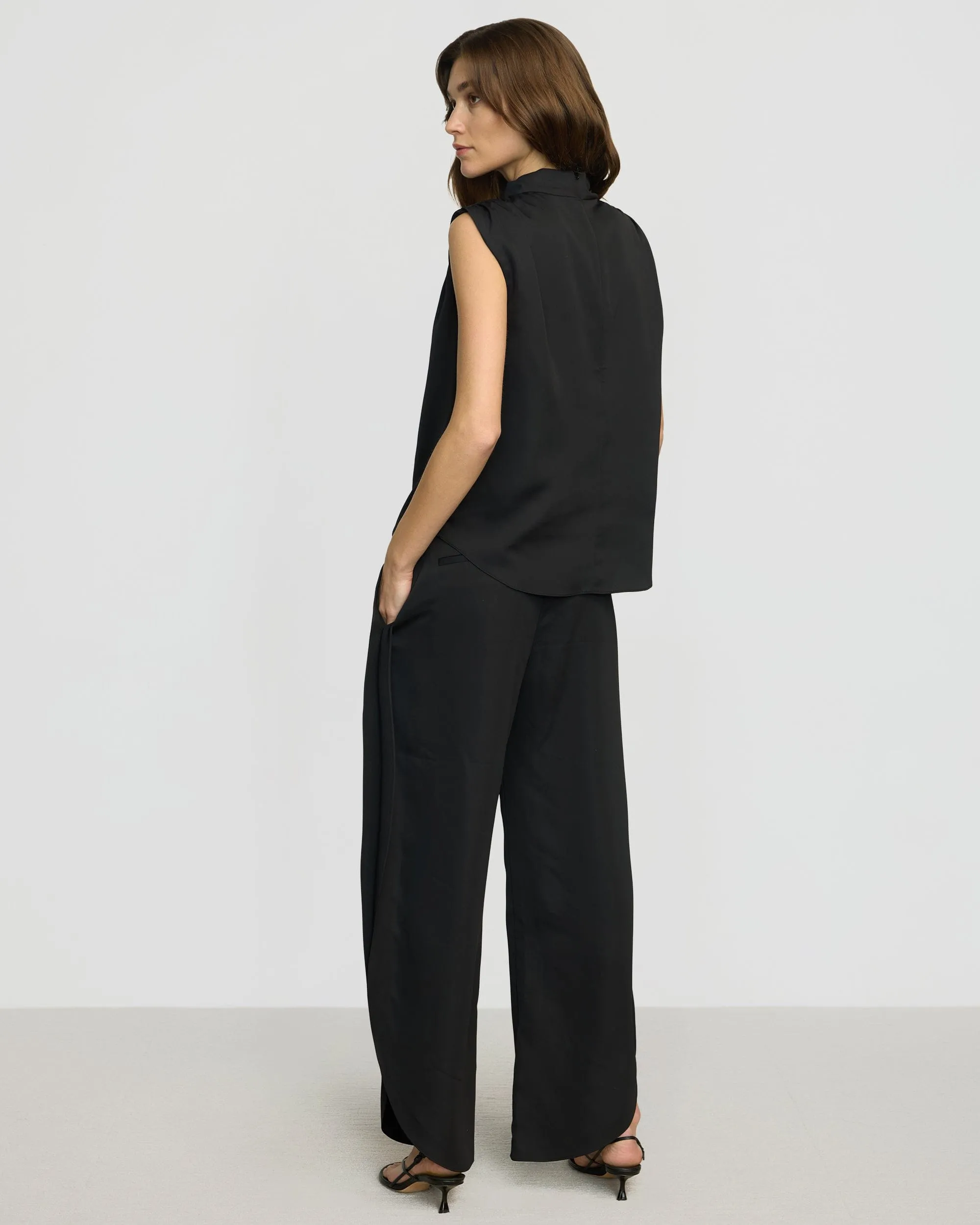 Momo Flowy Barrel-Leg Pant Durable Comfort