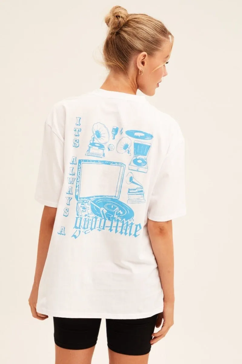 White Graphic T Shirt Short Sleeve Crew Neck Classic Comfort Layered Sleeve Construction