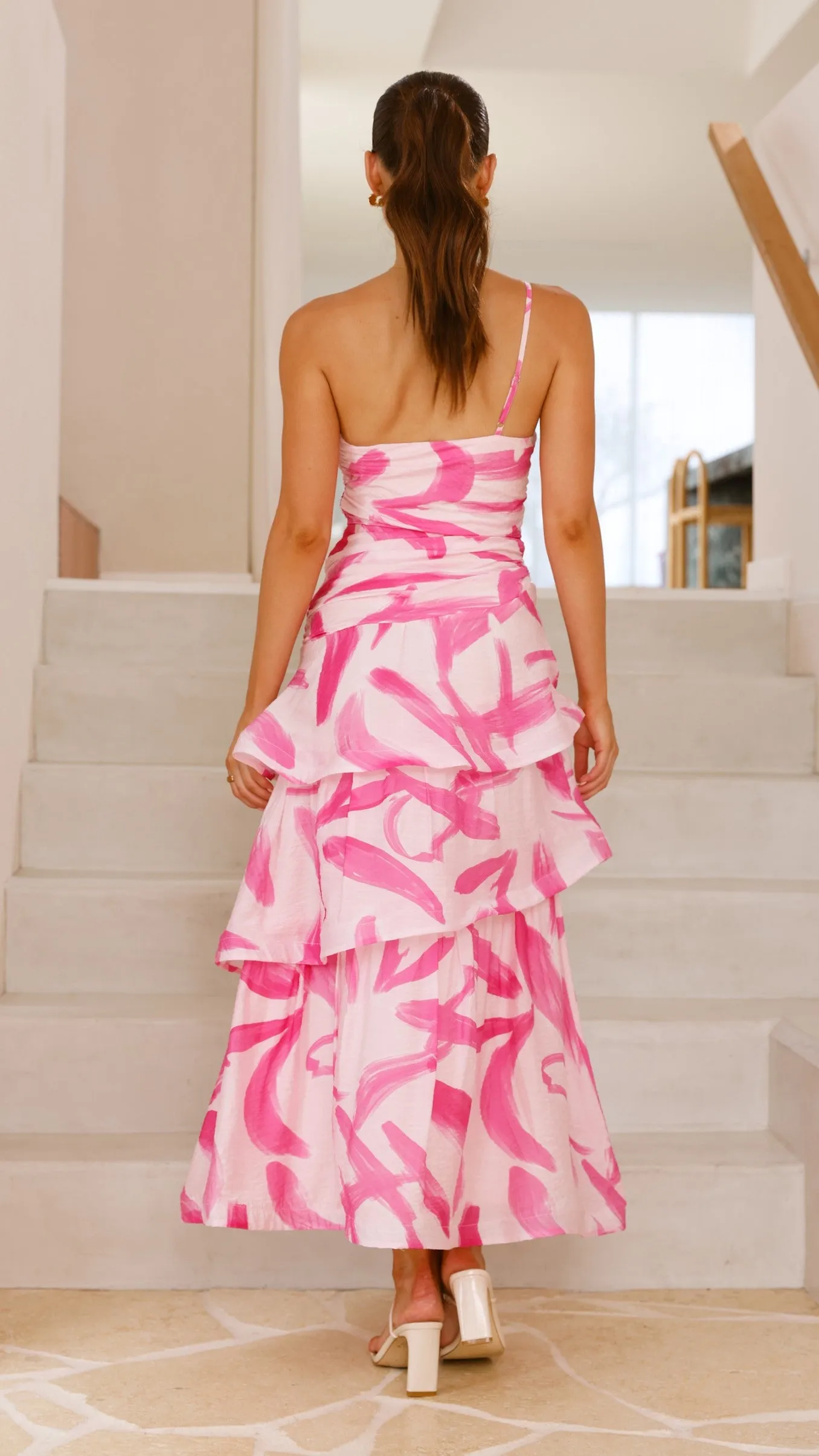 Palm Shade Crafted with high-quality materials this dress ensures both comfort and durability Nalani Maxi Dress - Pink Print