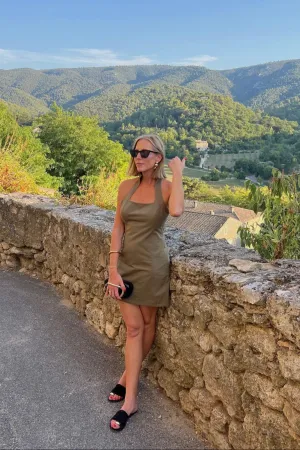 Alana Dress Layered silhouette