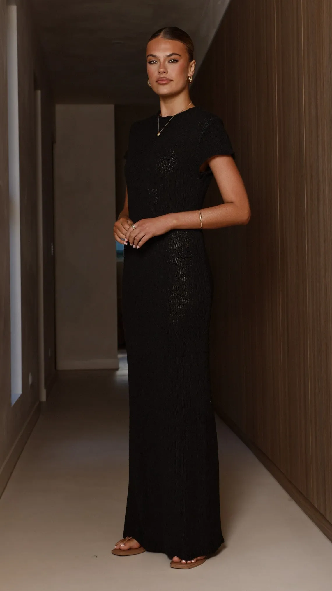 Valise Maxi Dress - Black Sophisticated summer attire This dress is a versatile option that can be styled in many different ways