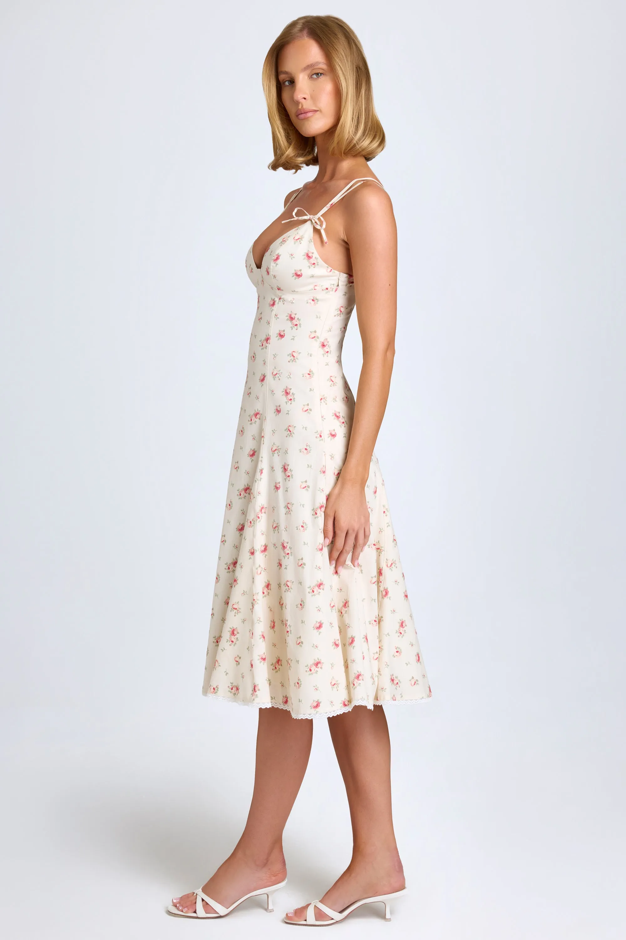 Effortless chic dress Bow-Detail Lace-Trim A-Line Midi Dress in Small Rose Print