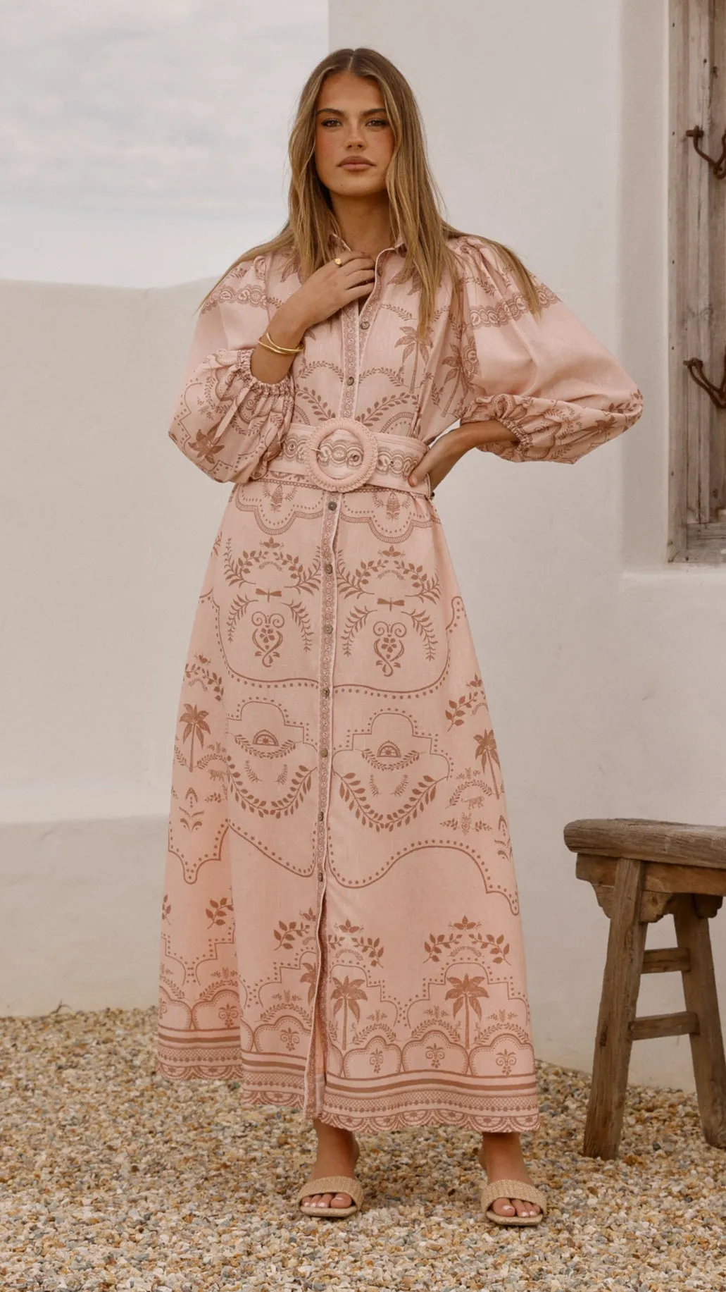 Xander Long Sleeve Maxi Dress - Blush The versatile design of this maxi dress allows for easy styling with a variety of accessories