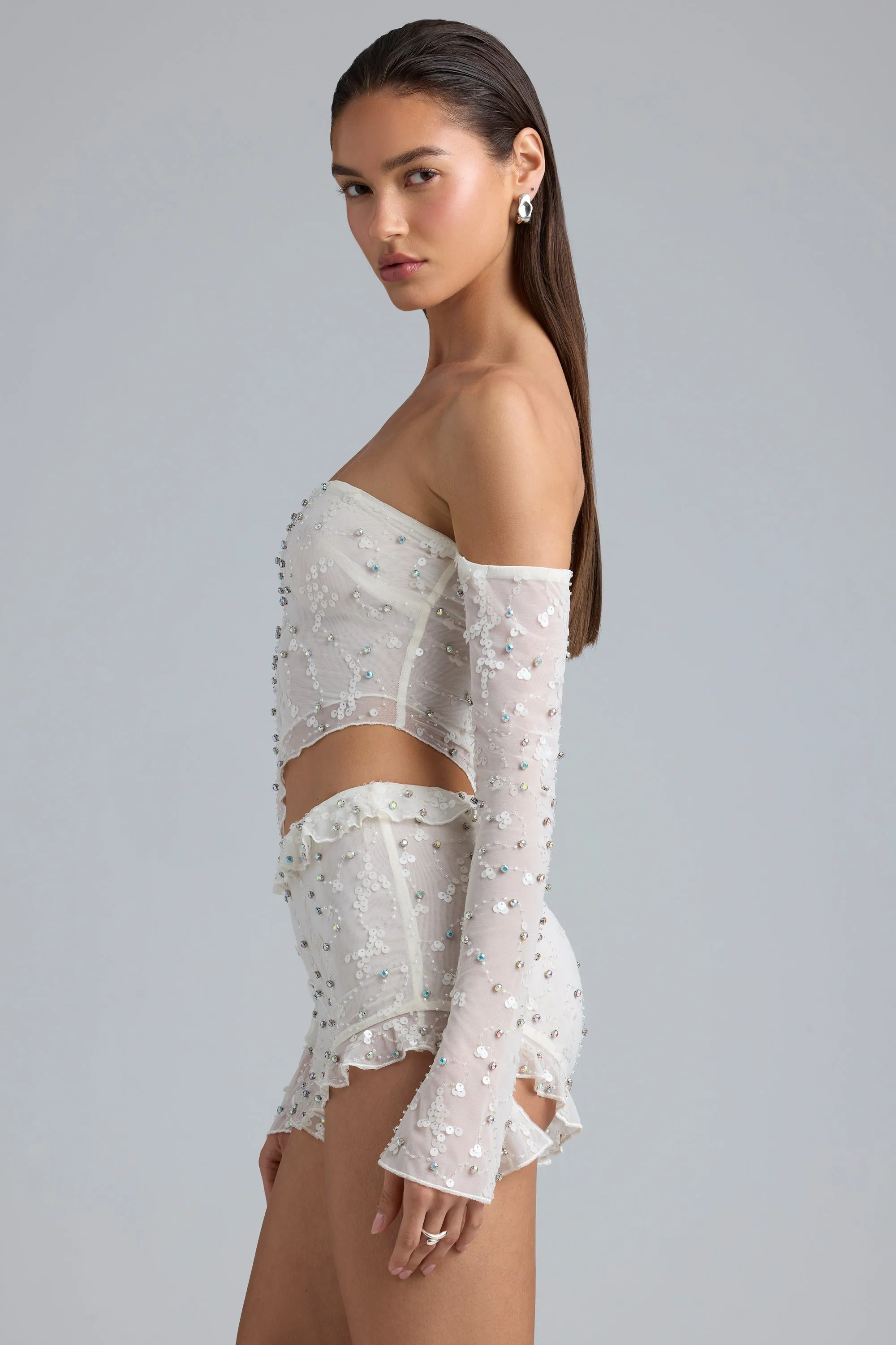 Ruffle Mid-Rise Hot Pant Shorts in Ivory Anti Odor Technology