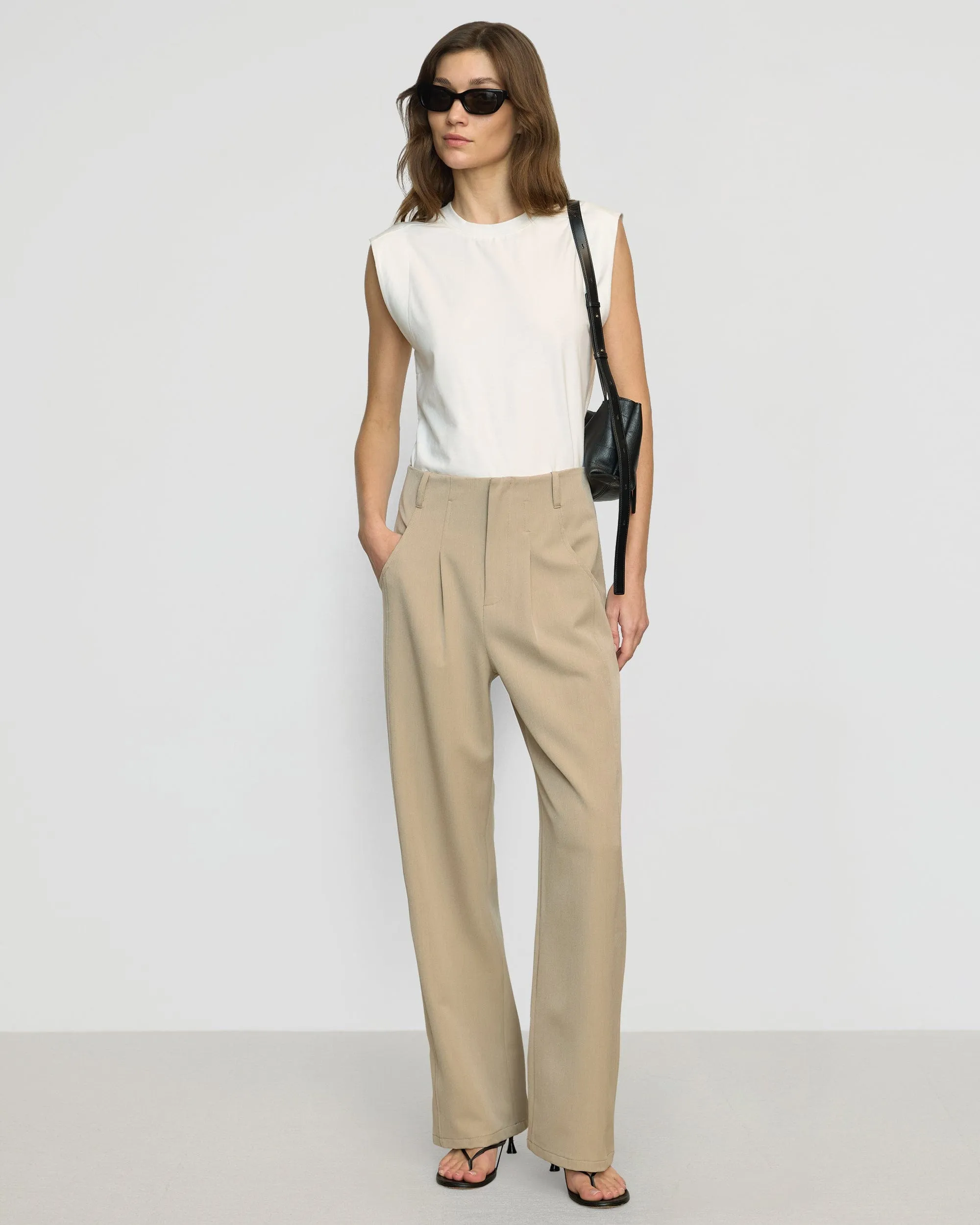Reinforced Pockets Suni Tailored Straight Leg Pant