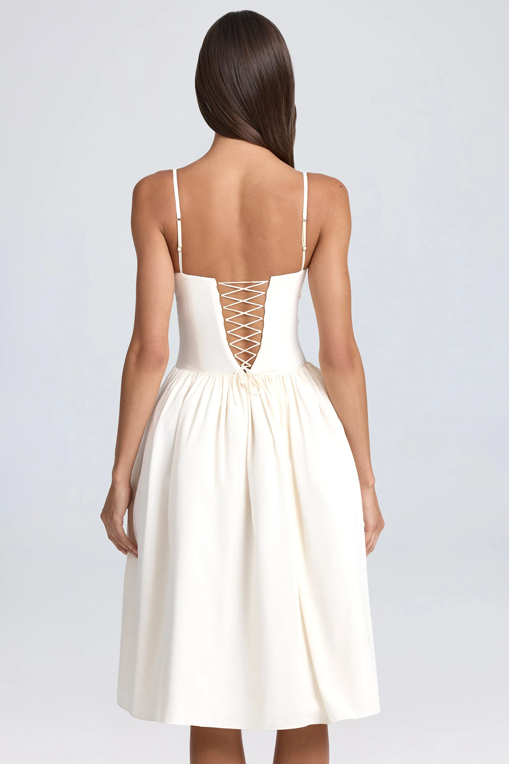 Floral-Appliqu?? Midi Dress in Ivory Elegant Layers