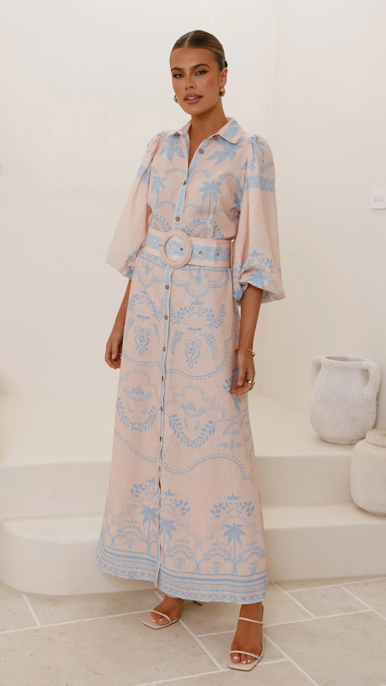 This dress provides a polished and sophisticated look while ensuring all-day comfort Xander Long Sleeve Maxi Dress - Blue