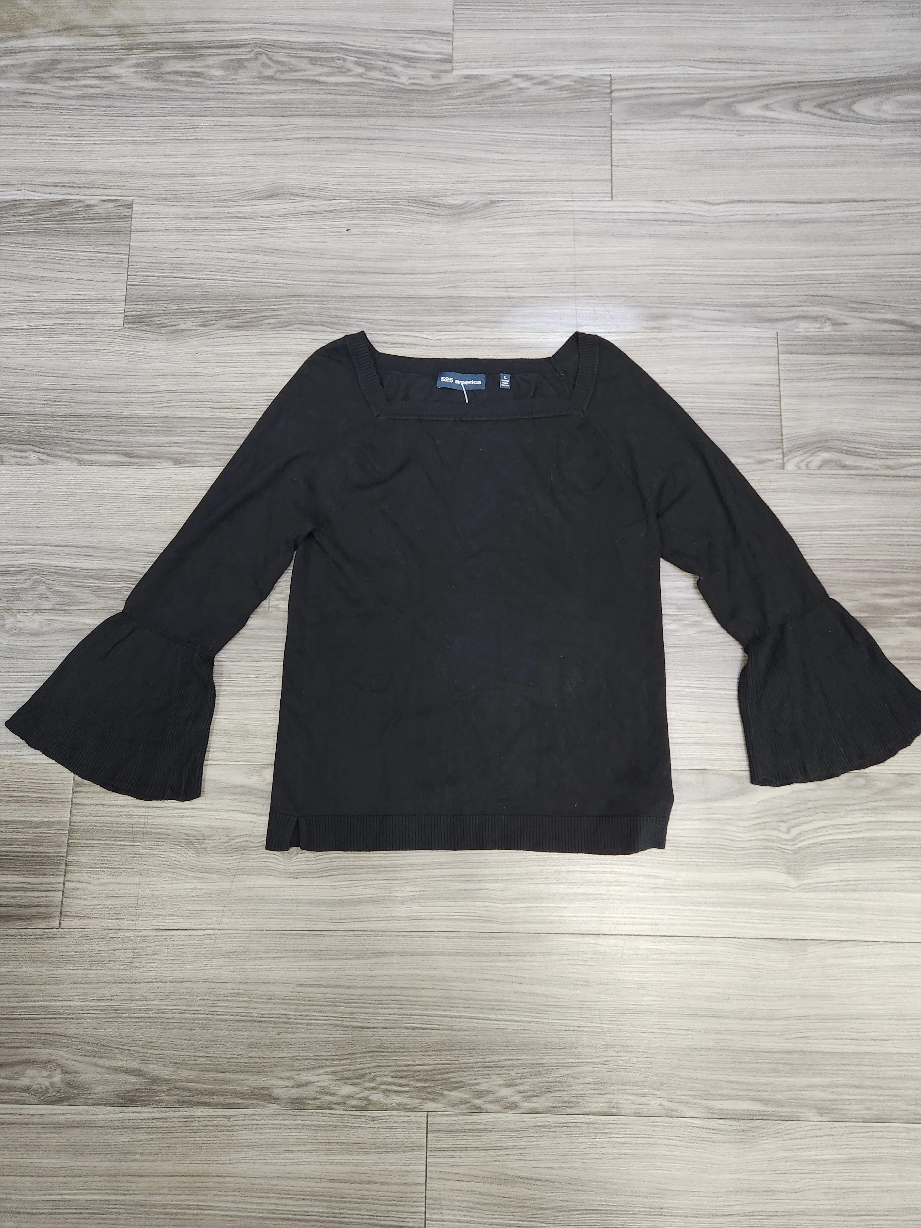 Sweatshirt Crewneck By 525 America In Black, Size: L Holiday Ease Versatile Scarf