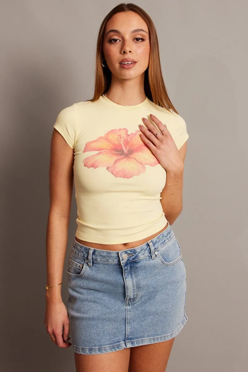 Yellow Graphic Tee Short Sleeve Curved Hem Cozy and Soft