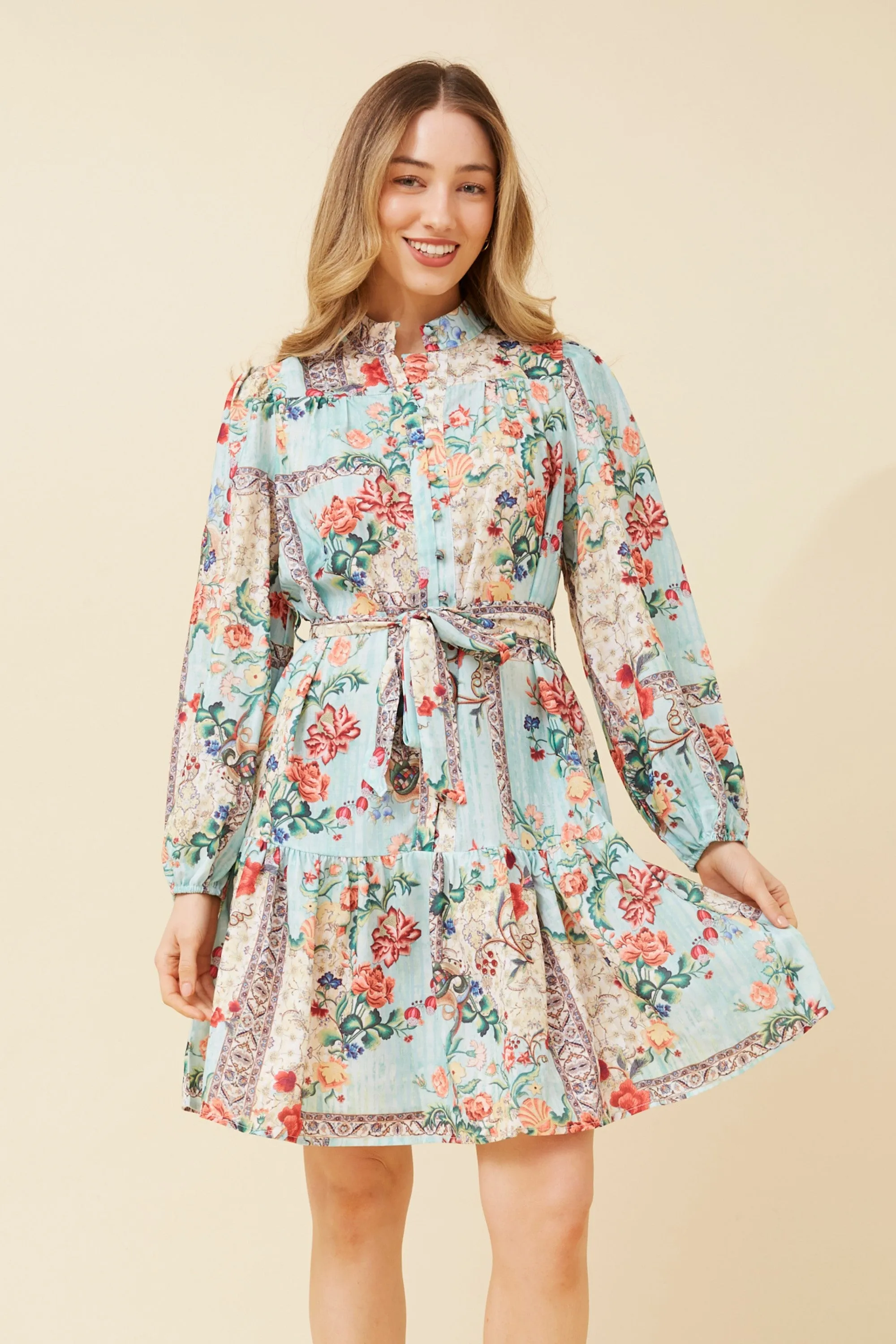 MINERVA FLORAL SHORT DRESS Effortless Design Timeless Blazer
