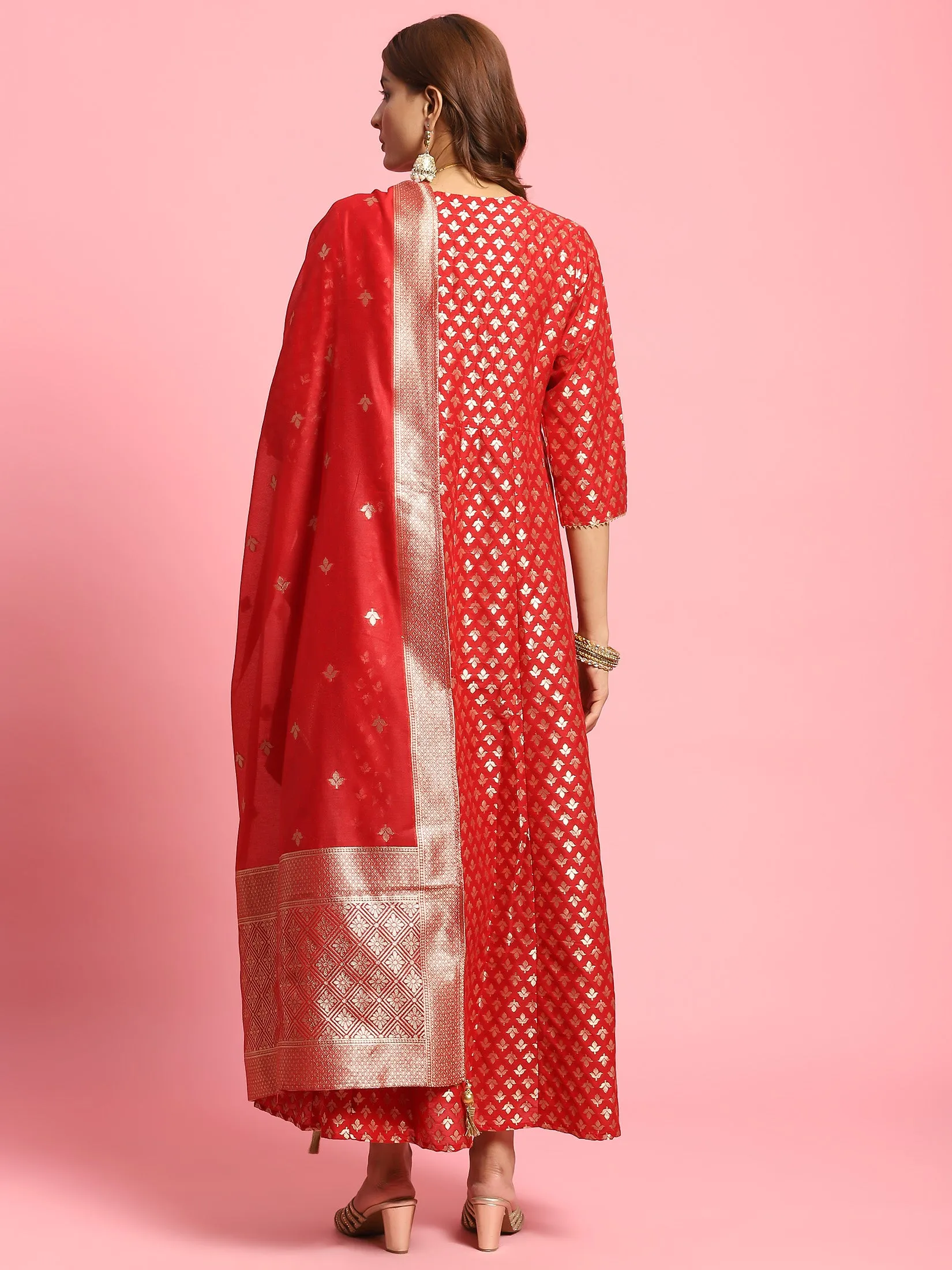 NoRubEdging Women Red Butti Printed Dress With Dupatta