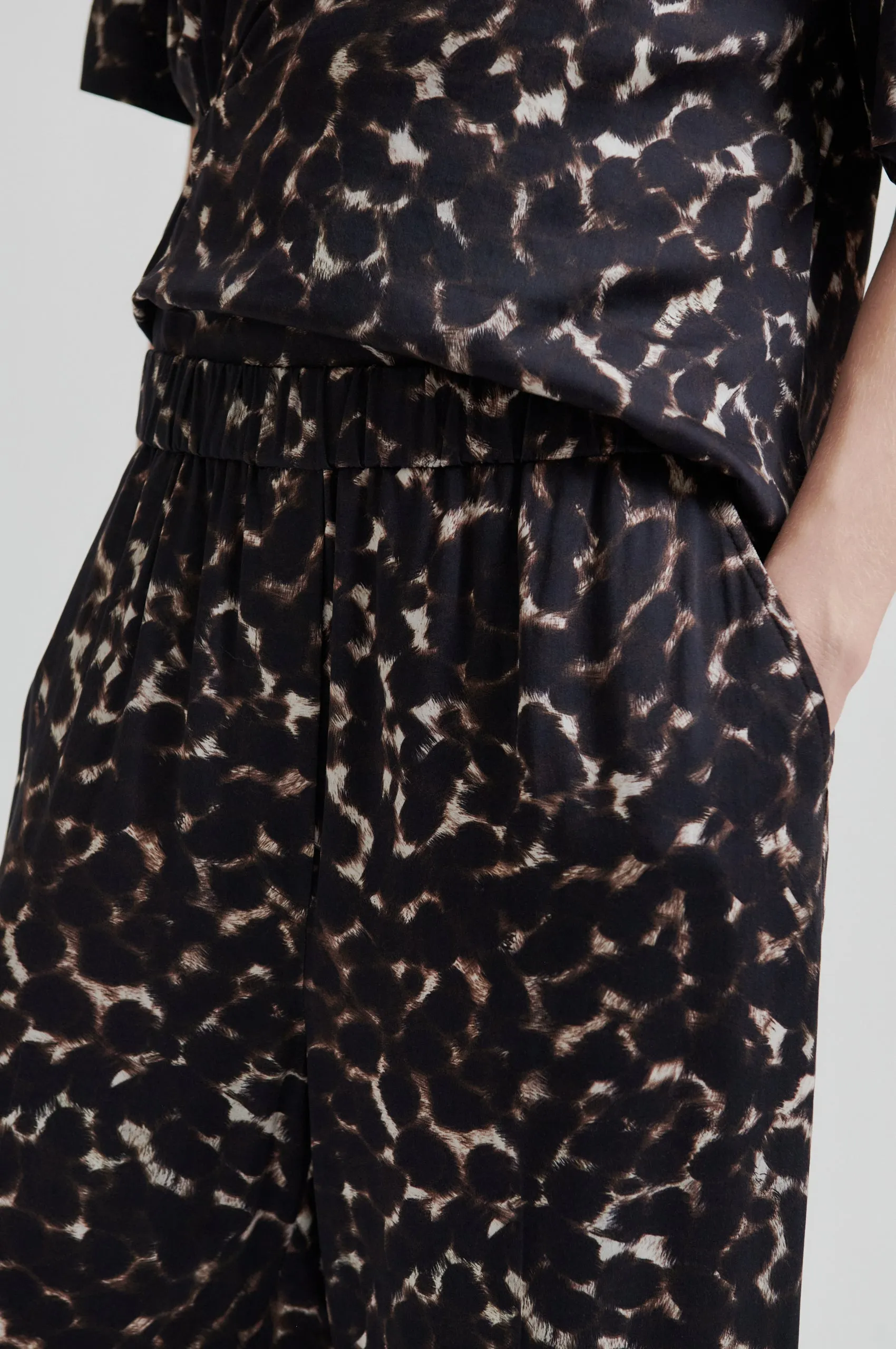 Thin Core Savani Trousers