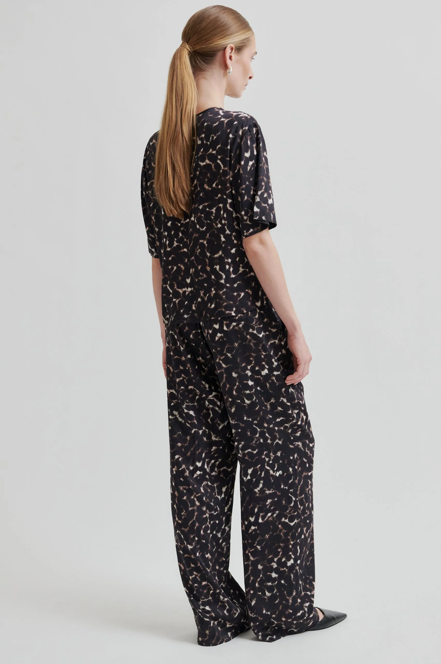 Savani Trousers Sporty Look