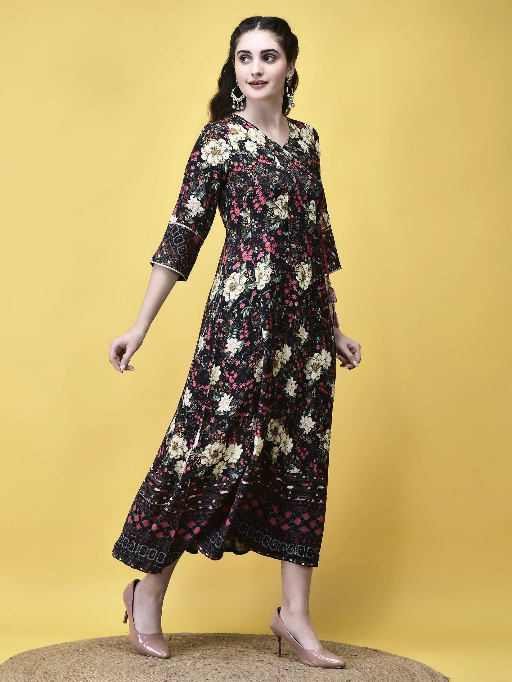 Women Liva Black Floral Print Dress WeightlessLayeringPiece Leader Fit