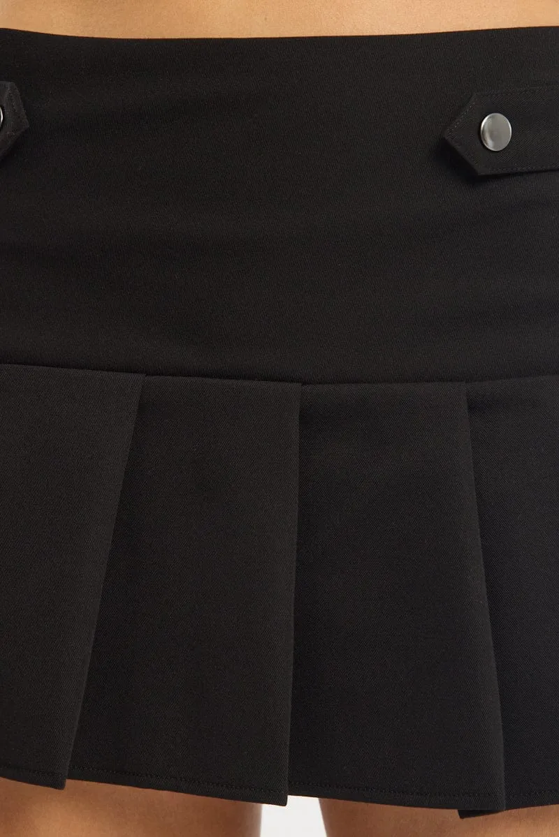 light feel Black Mini Skort Skirt Knife Pleat Buckle Detail