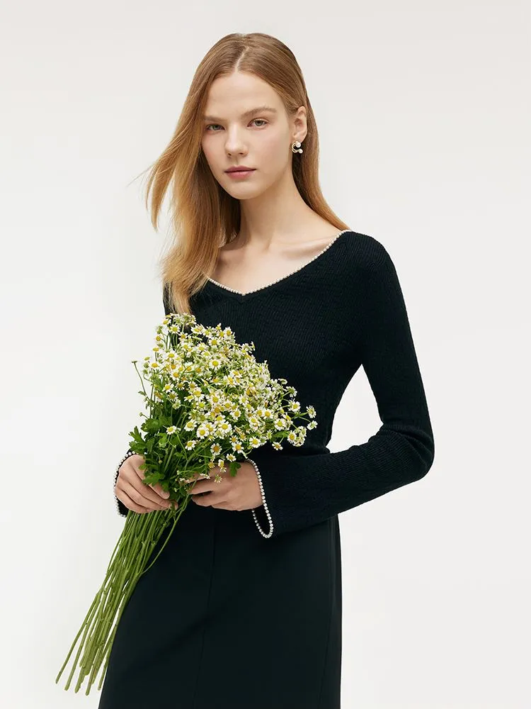 Pearl Round Neck Women Sweater Modern Knit