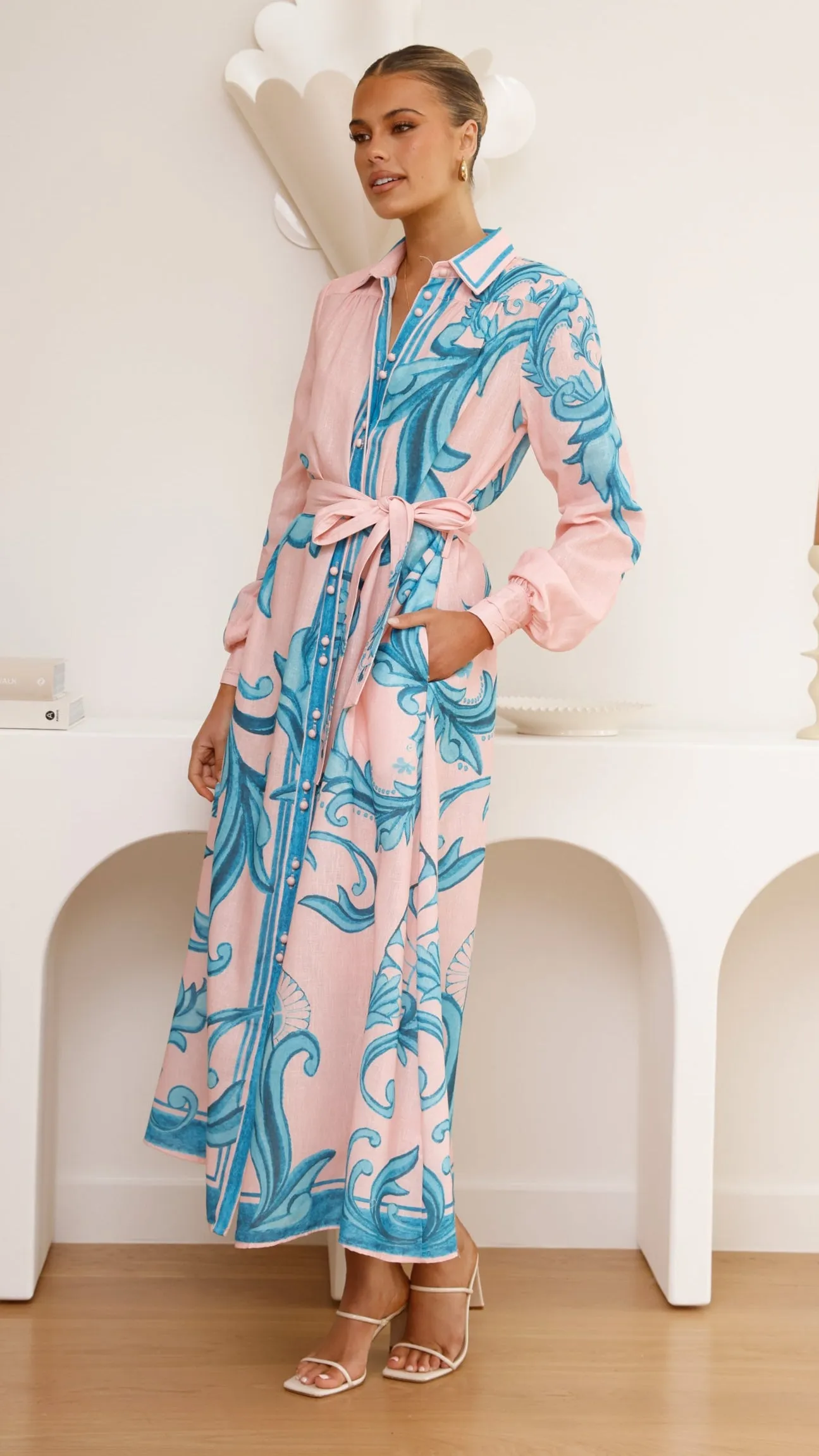 Fashionable long silhouette Flowing long gown Lucia Long Sleeve Maxi Dress - Aqua/Pink Print
