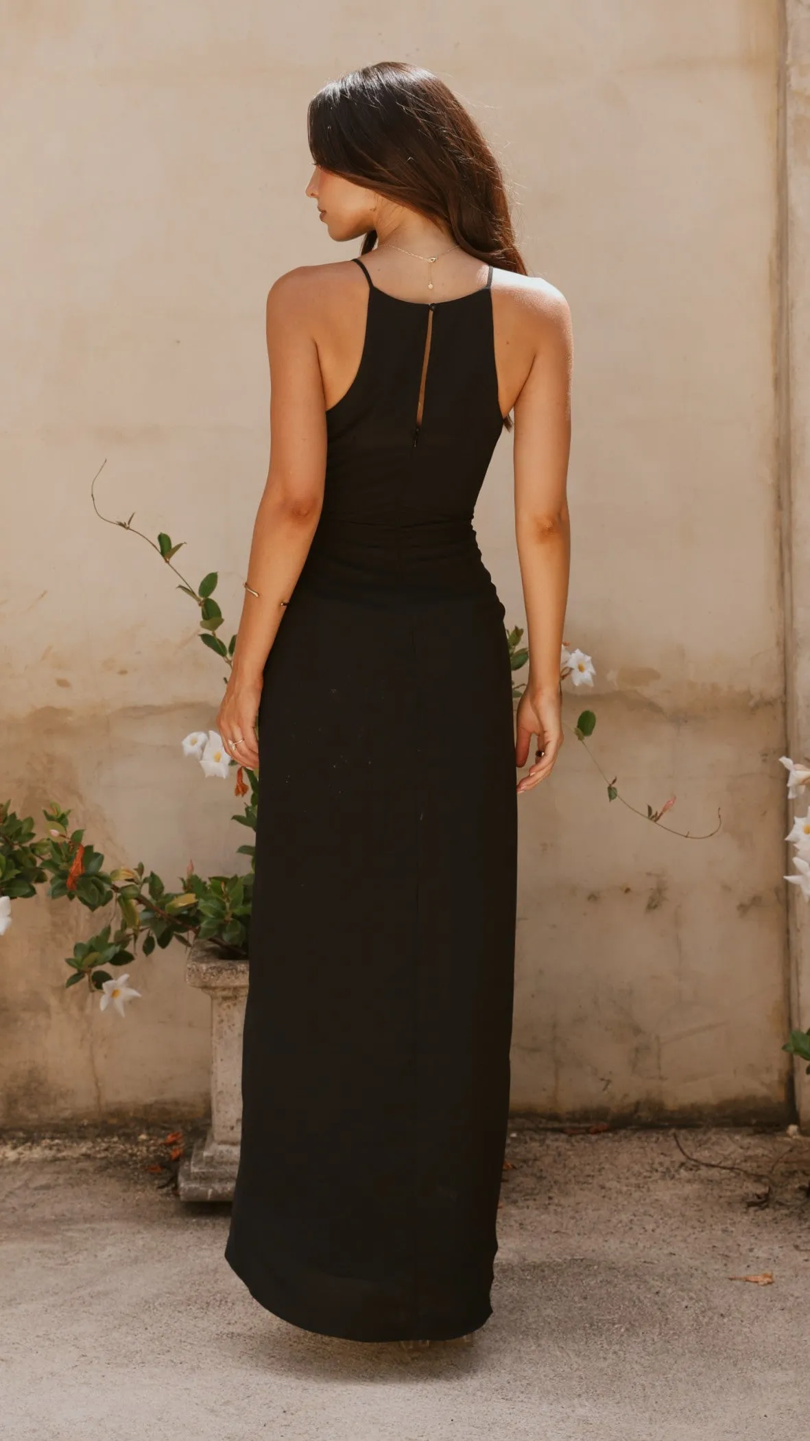 Genevieve Boat Neck Maxi Dress - Black With its flowing design and elegant fit this maxi dress is a wardrobe staple
