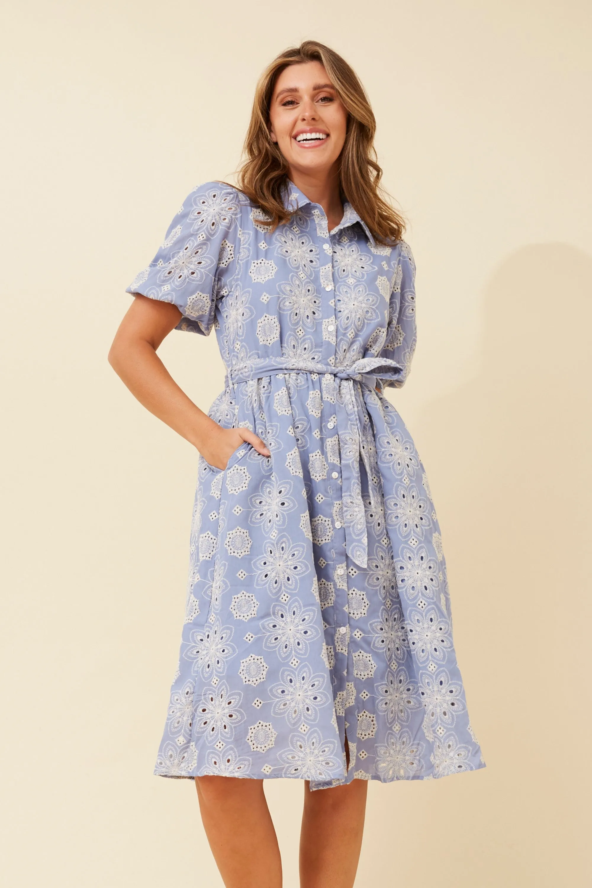 VESPERA BRODERIE ANGLAISE MIDI DRESS Street Lamp Metal Shine
