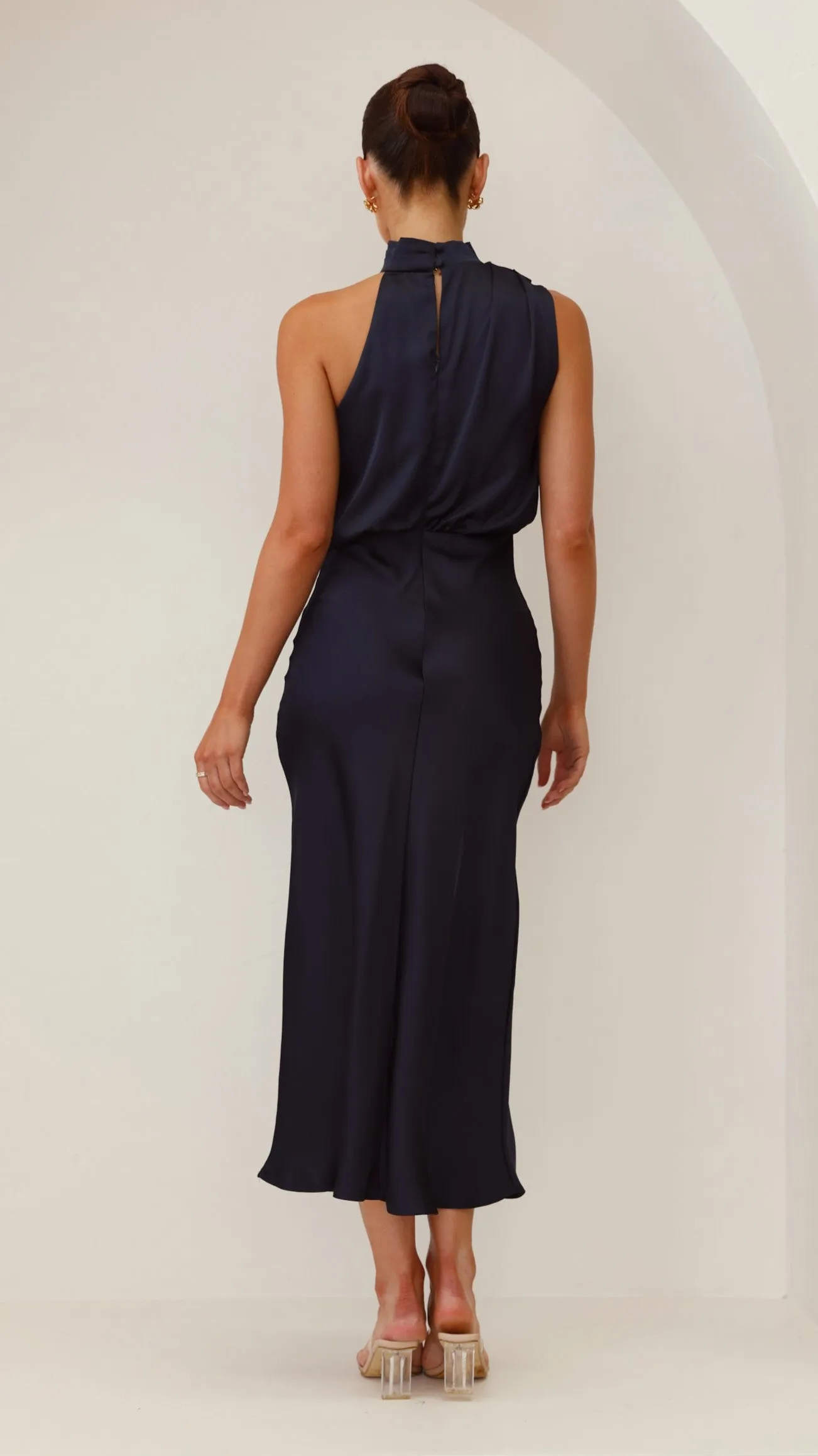 This dress provides a flattering look for any body type thanks to its classic design Esther Maxi Dress - Navy