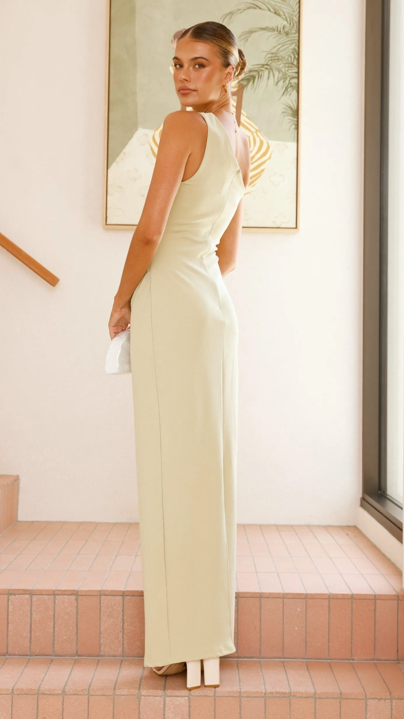 Cataleya Maxi Dress - Sage This maxi dress offers an effortlessly chic look with a relaxed fit and elegant style