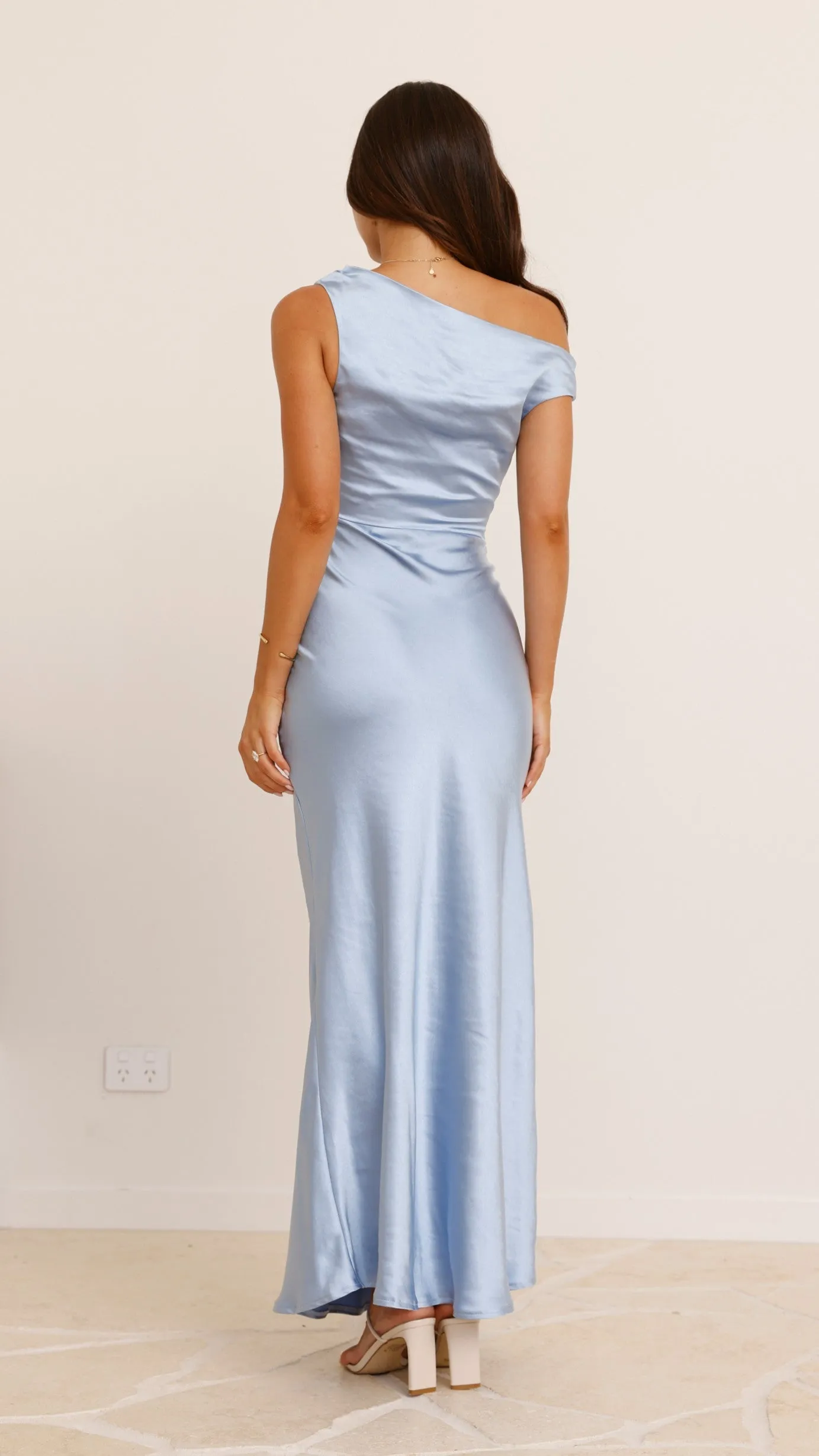 Auria Off Shoulder Maxi Dress - Blue This dress provides a chic and comfortable fit that works for both formal and casual events