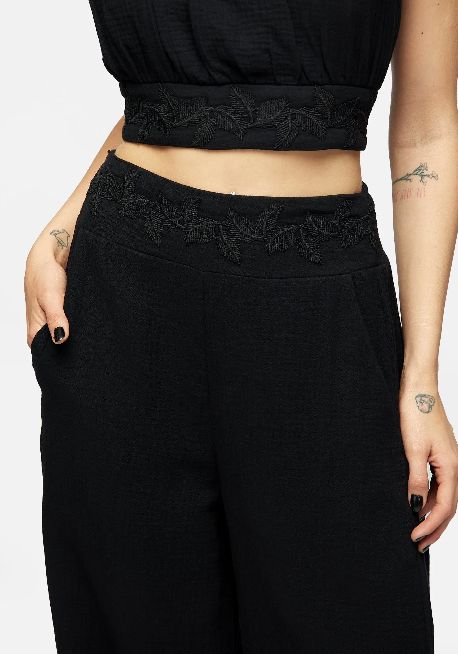 Vine Textured Wide Leg Trouser Flexible Motion Barrel Waist