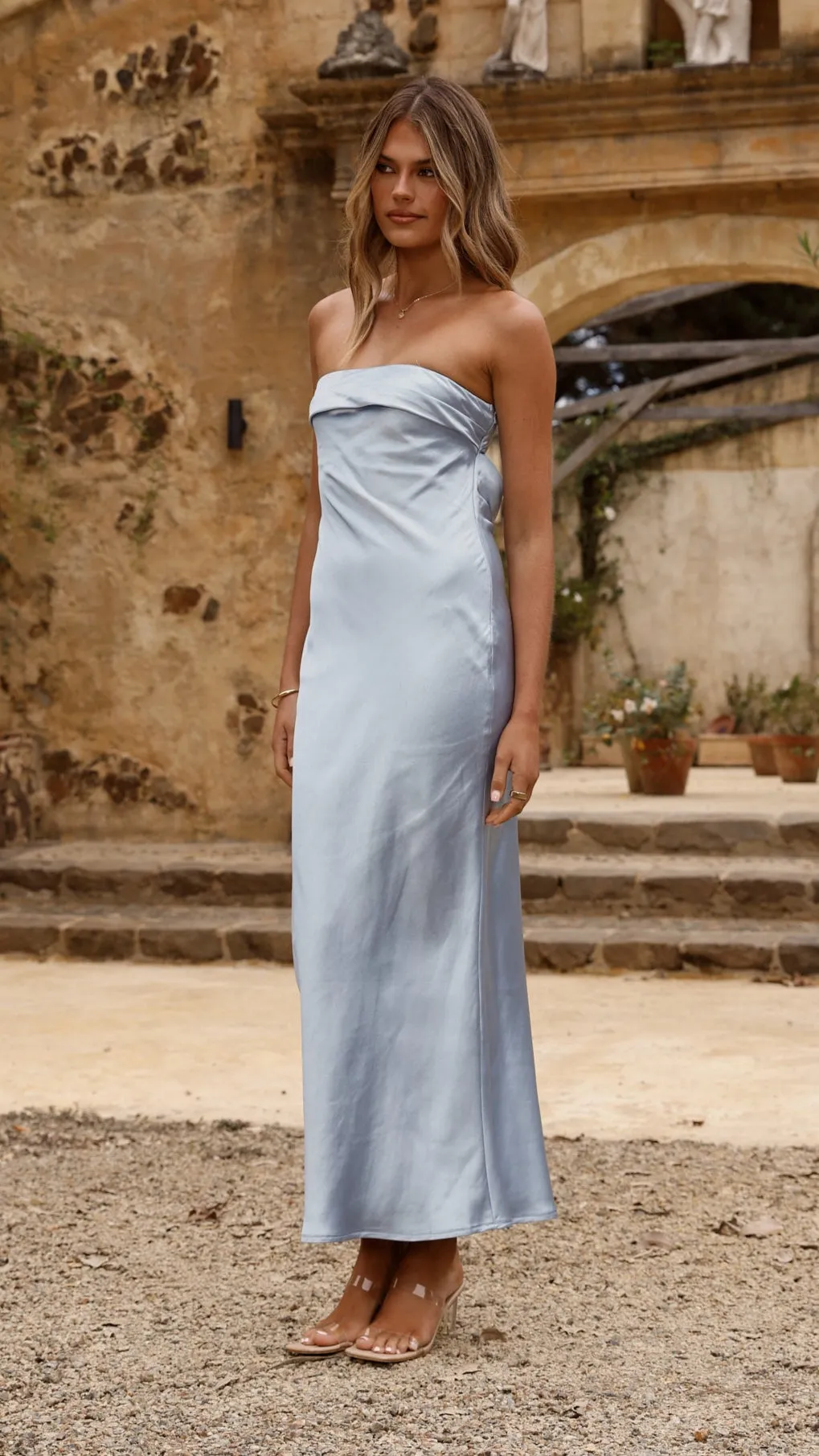 Evening Gold Designed with a simple yet elegant cut this dress works for both casual and formal occasions Gisele Maxi Dress - Baby Blue